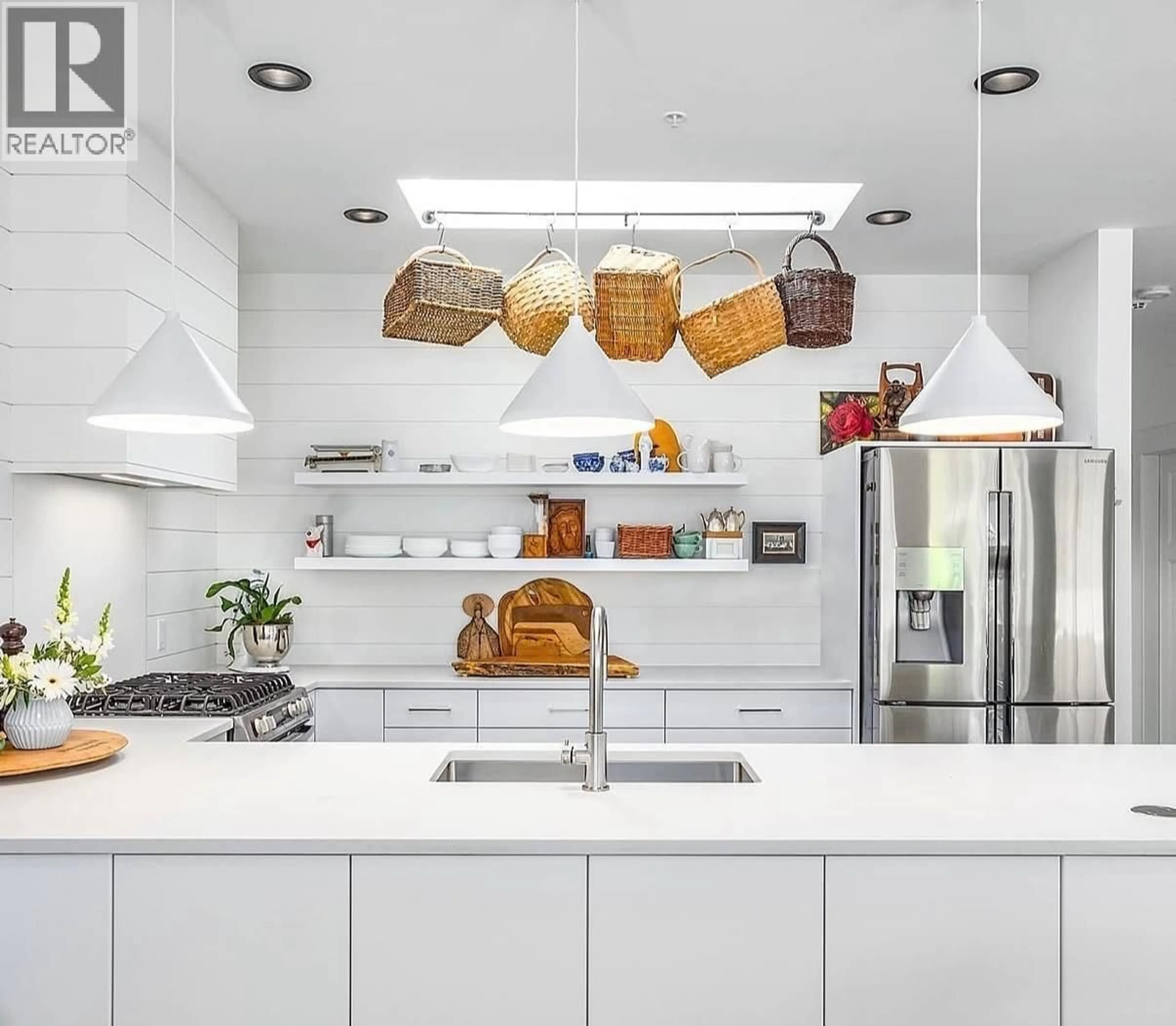 Contemporary kitchen, ceramic/tile floor for 2985 STRANGWAY PLACE, Squamish British Columbia V8B0P8