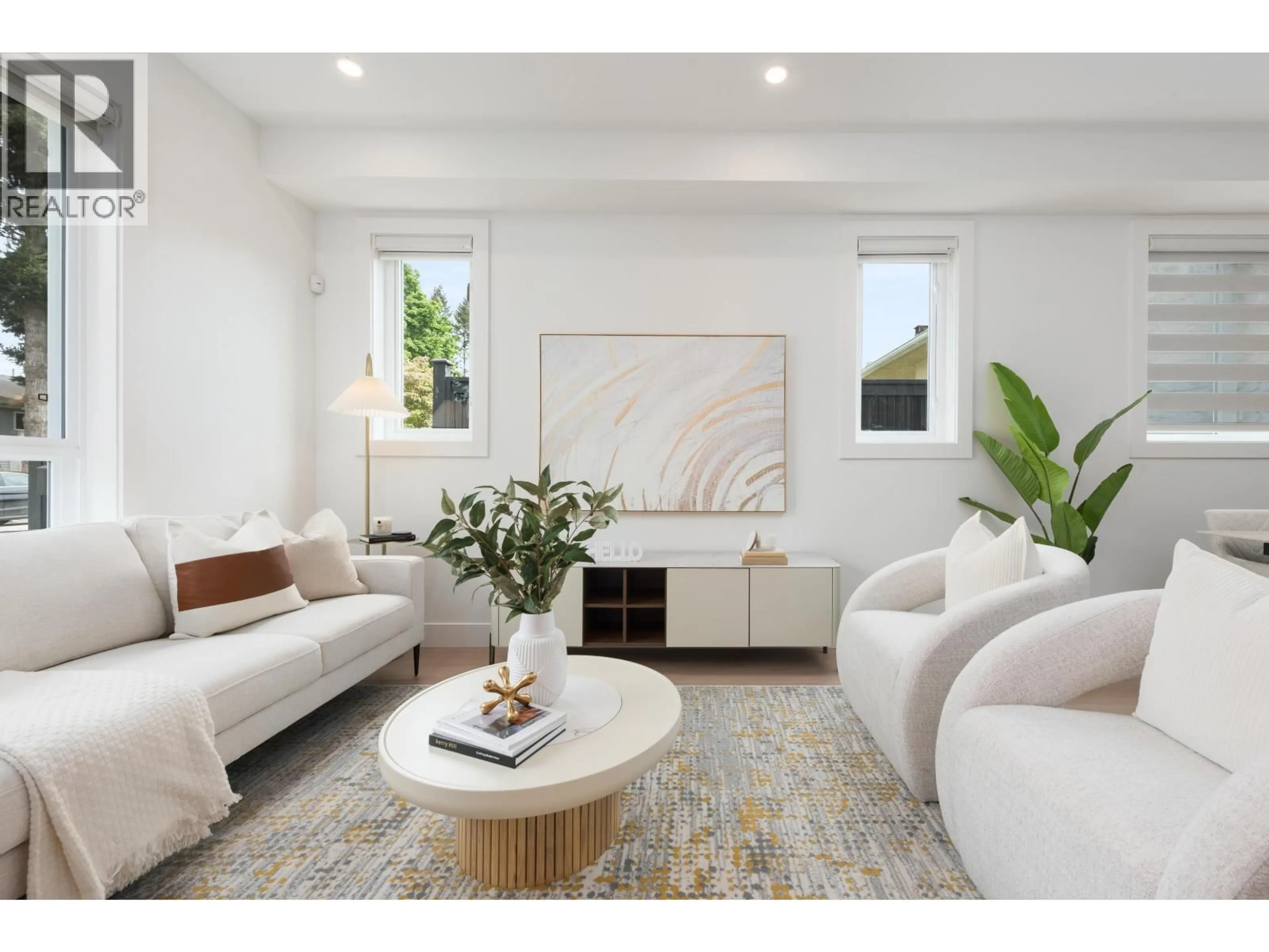 Living room with furniture, unknown for 3 - 6808 ELWELL STREET, Burnaby British Columbia V5E1K1