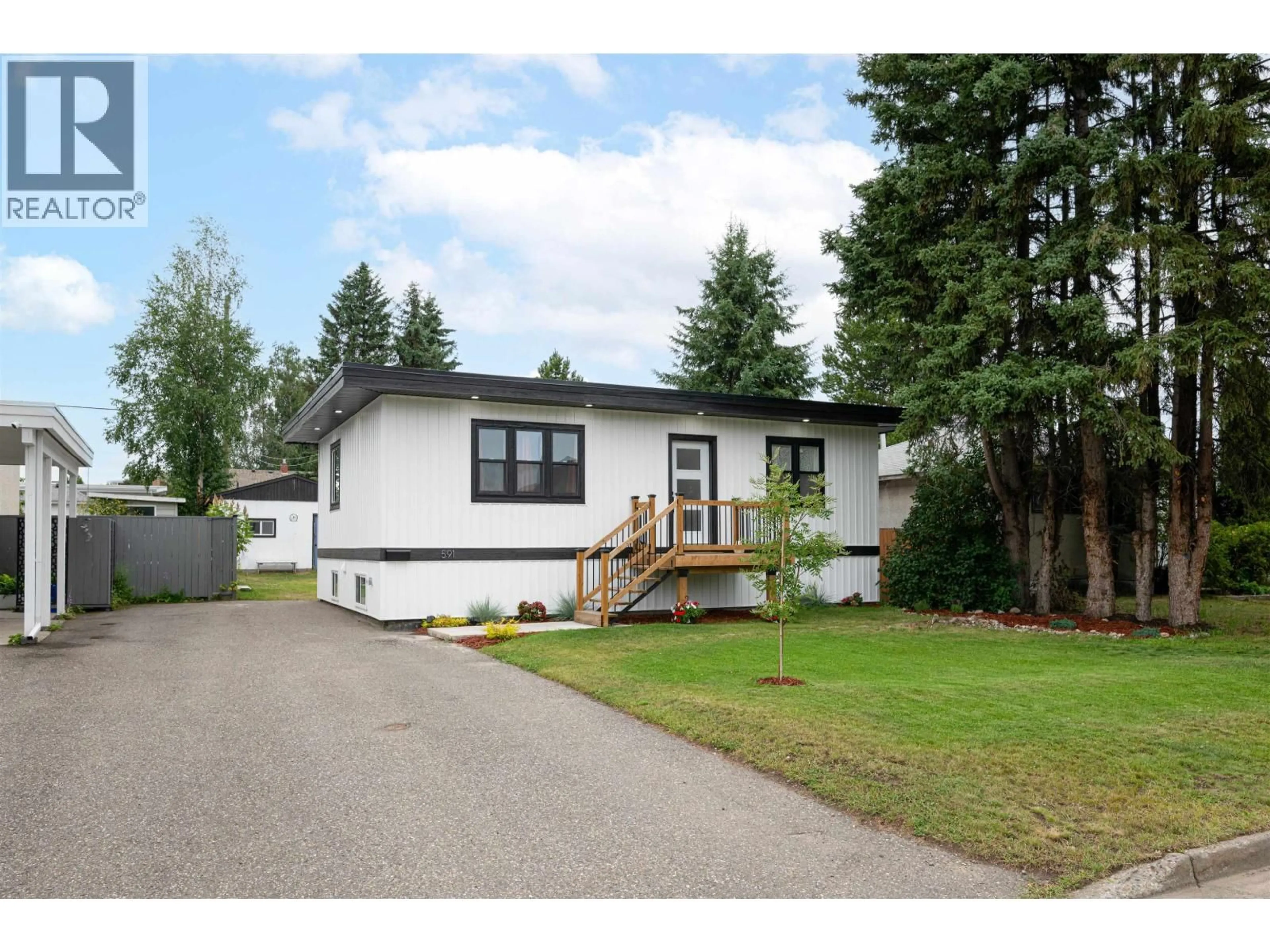 Home with vinyl exterior material, street for 591 DOUGLAS STREET, Prince George British Columbia V2M2M5