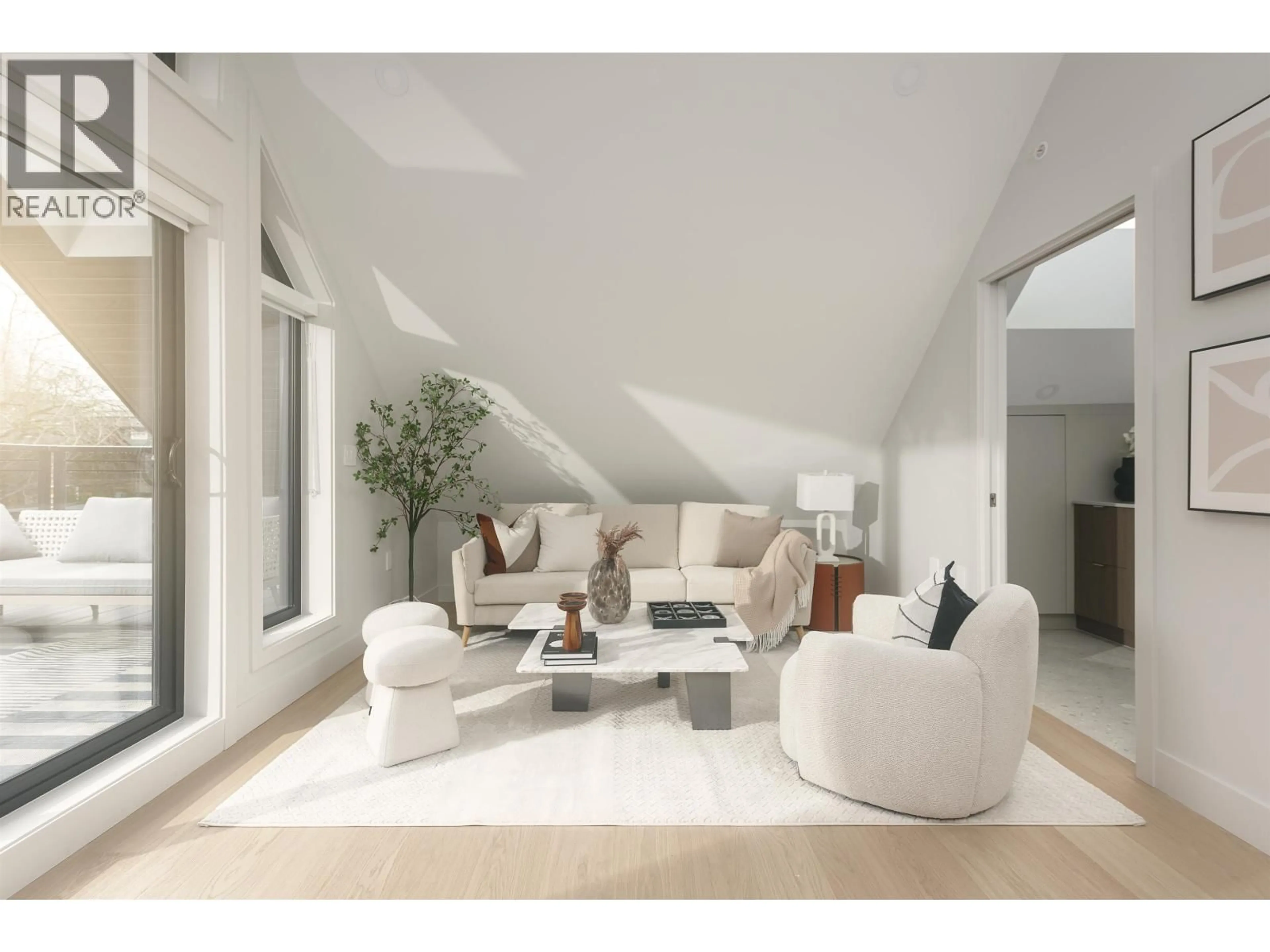 Living room with furniture, unknown for 2 - 2637 12TH AVENUE, Vancouver British Columbia V6K2P4