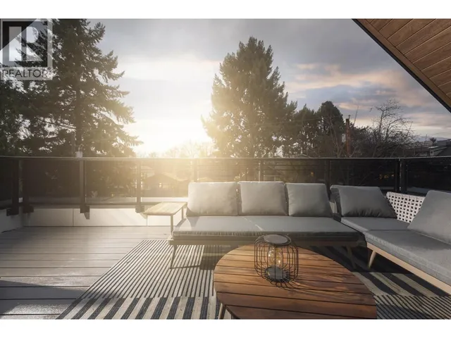 2 - 2637 12TH AVENUE, Vancouver 4