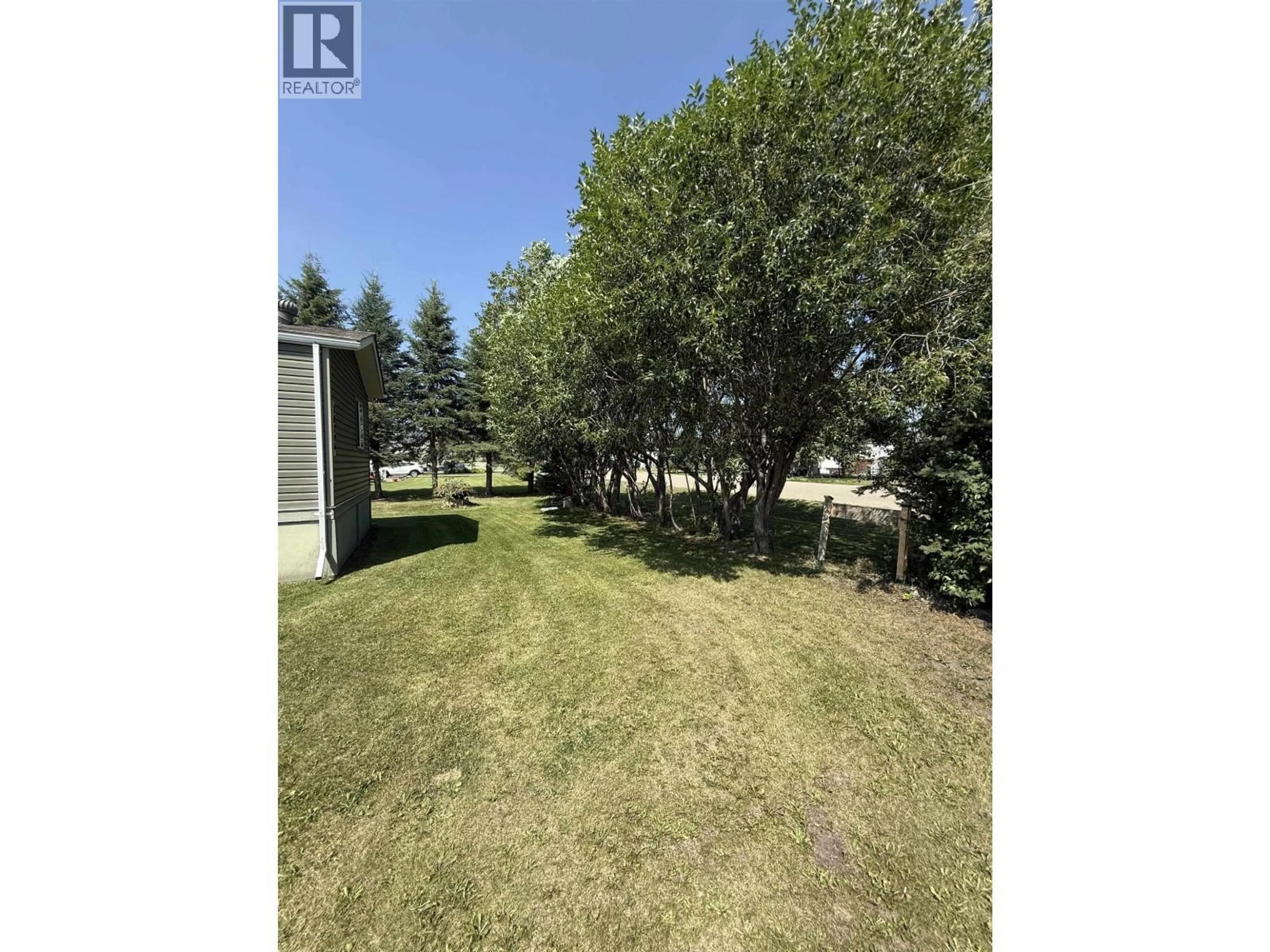 A pic from outside/outdoor area/front of a property/back of a property/a pic from drone, water/lake/river/ocean view for 10296 101 STREET, Taylor British Columbia V0C2K0