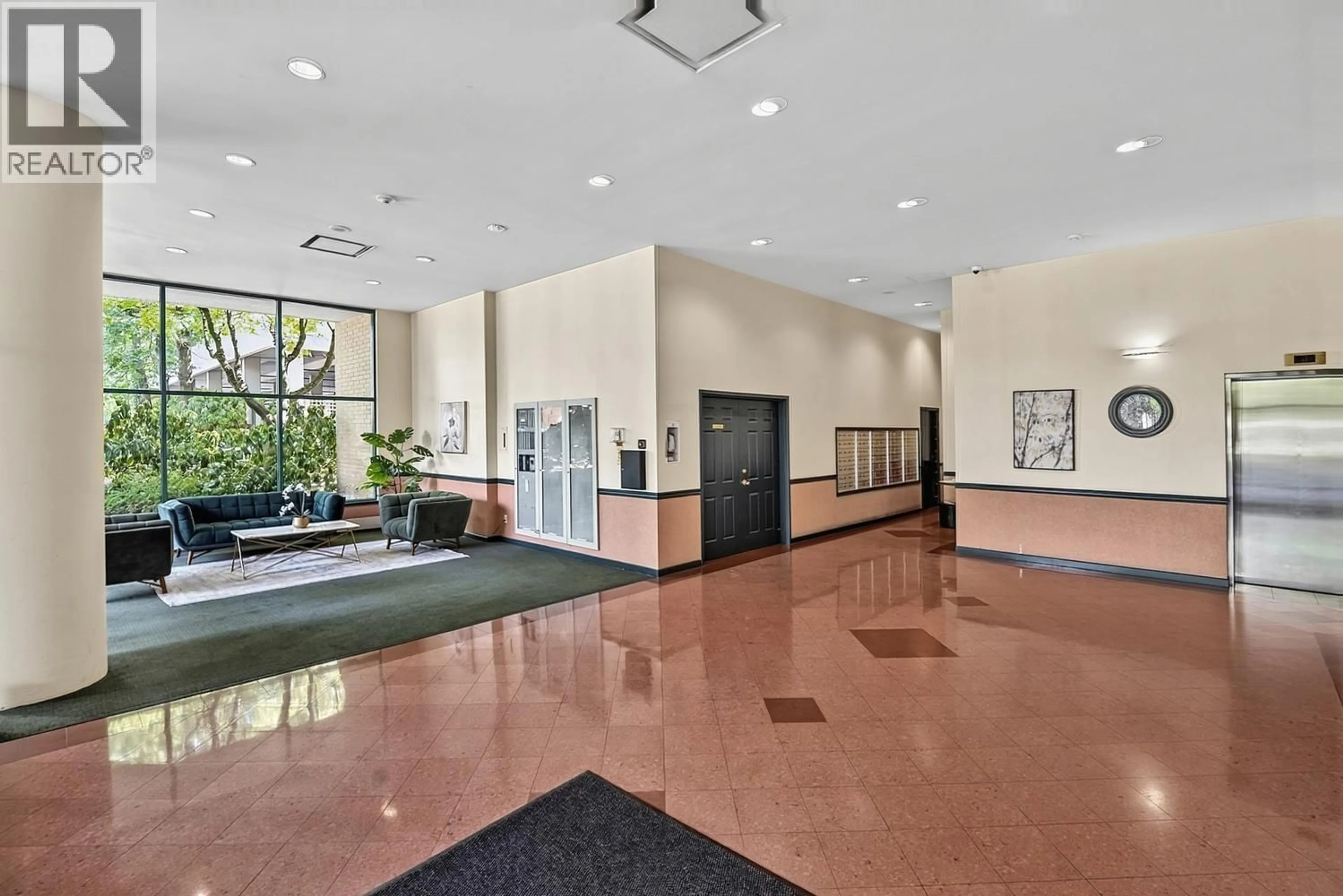 Lobby for 2106 - 5899 WILSON AVENUE, Burnaby British Columbia V5H4R9