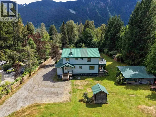 1985 HIGHWAY 99, Pemberton 2
