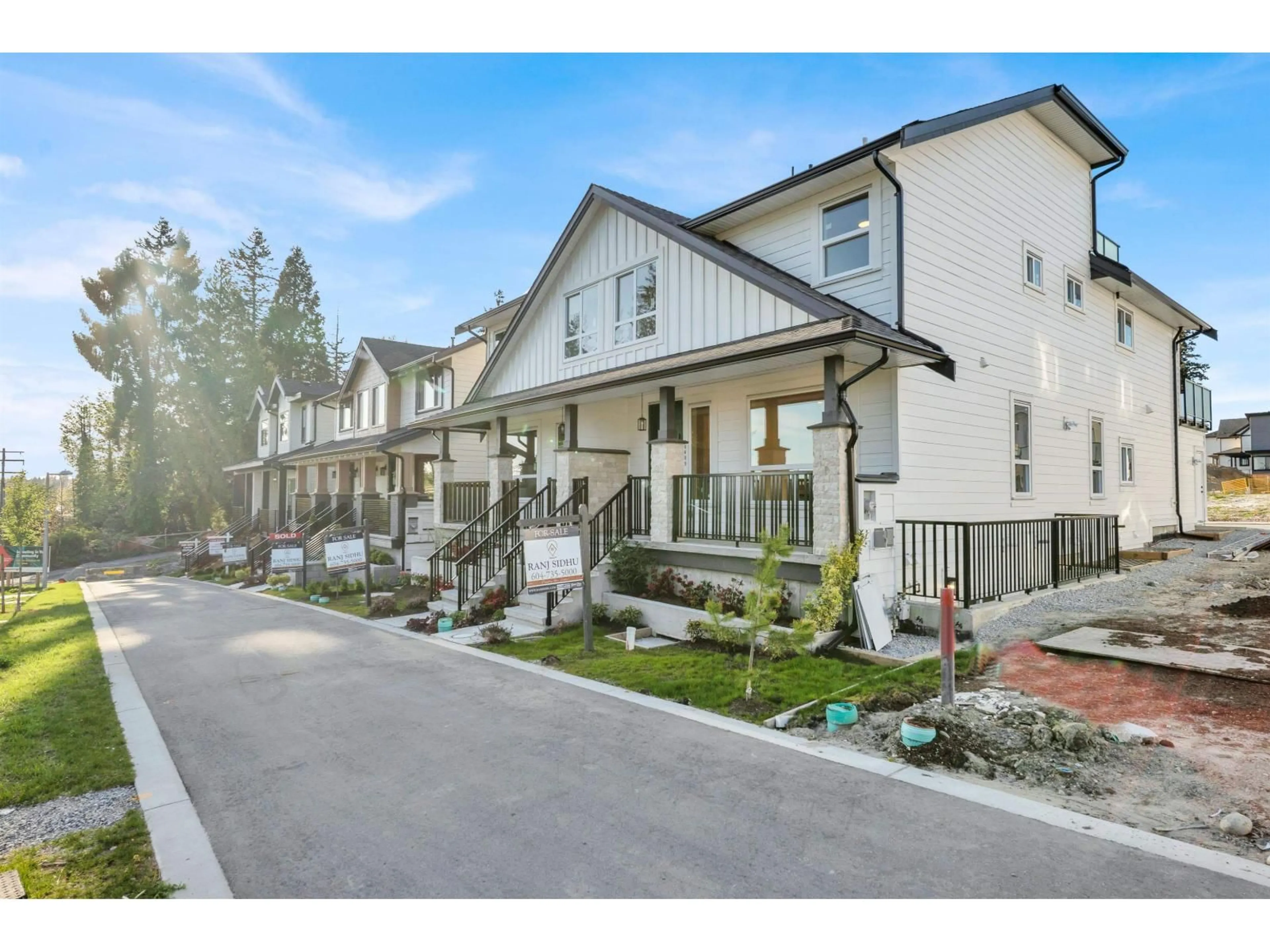 Unknown for 16487 20 AVENUE, Surrey British Columbia V3Z9M9