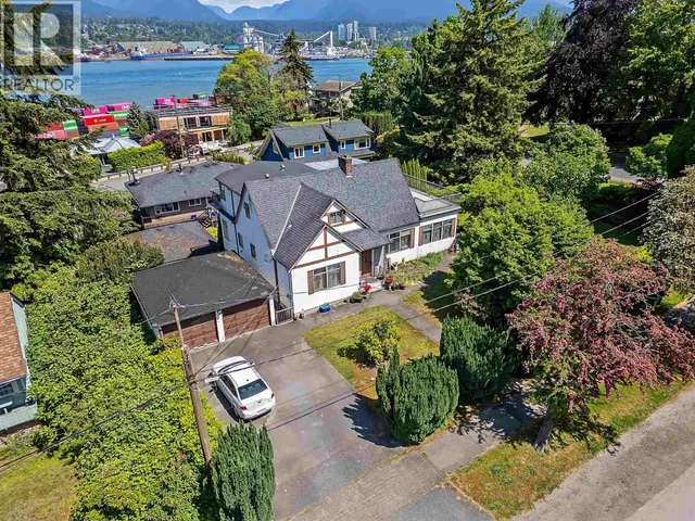 2587 YALE STREET, Vancouver 5