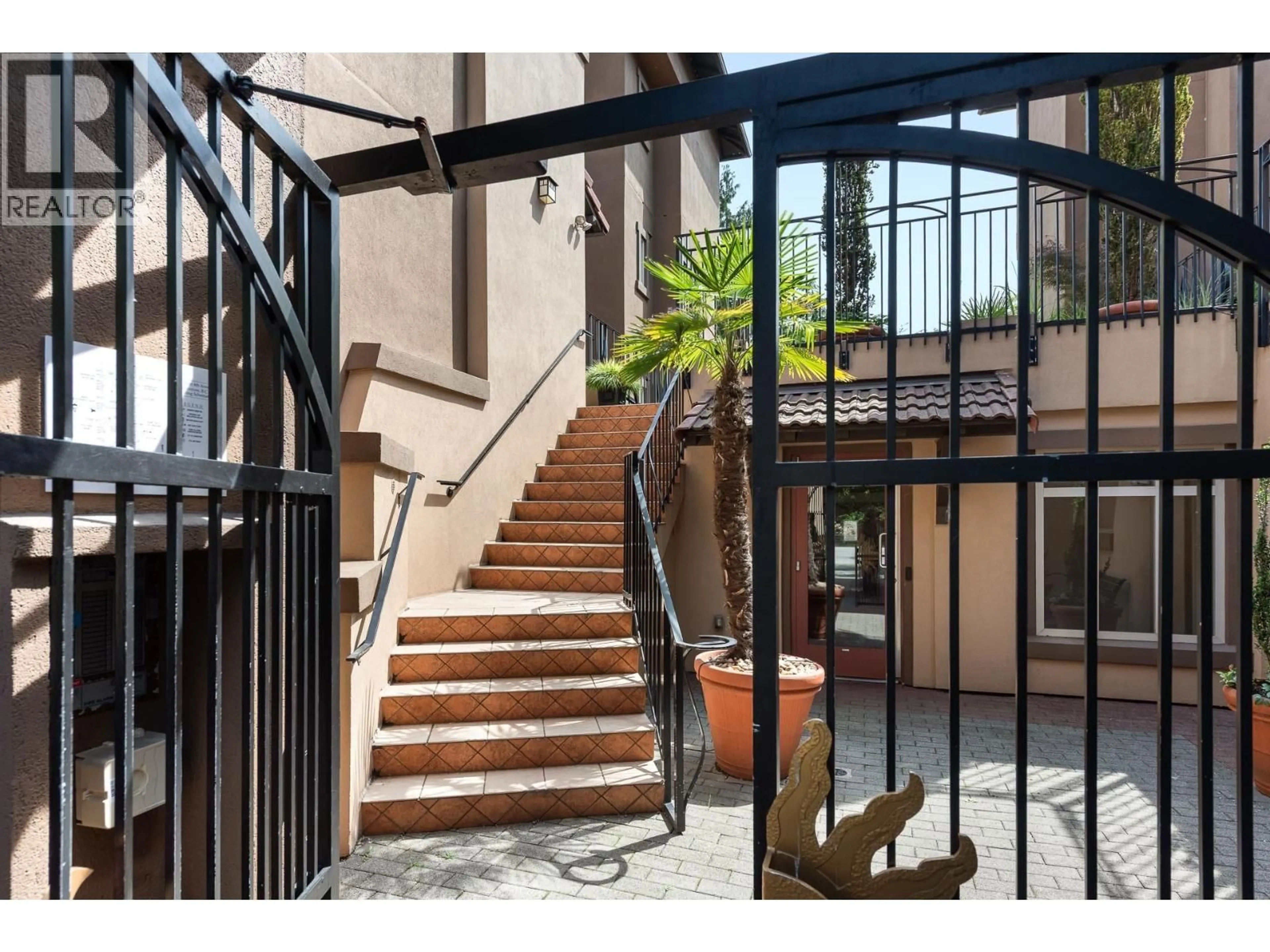 Unknown for 26 - 3036 4 AVENUE, Vancouver British Columbia V6K1R4