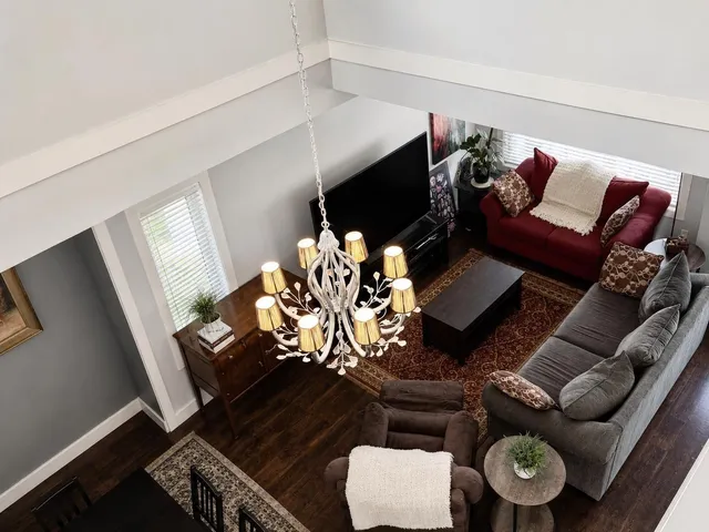 342 173A STREET, Surrey 3