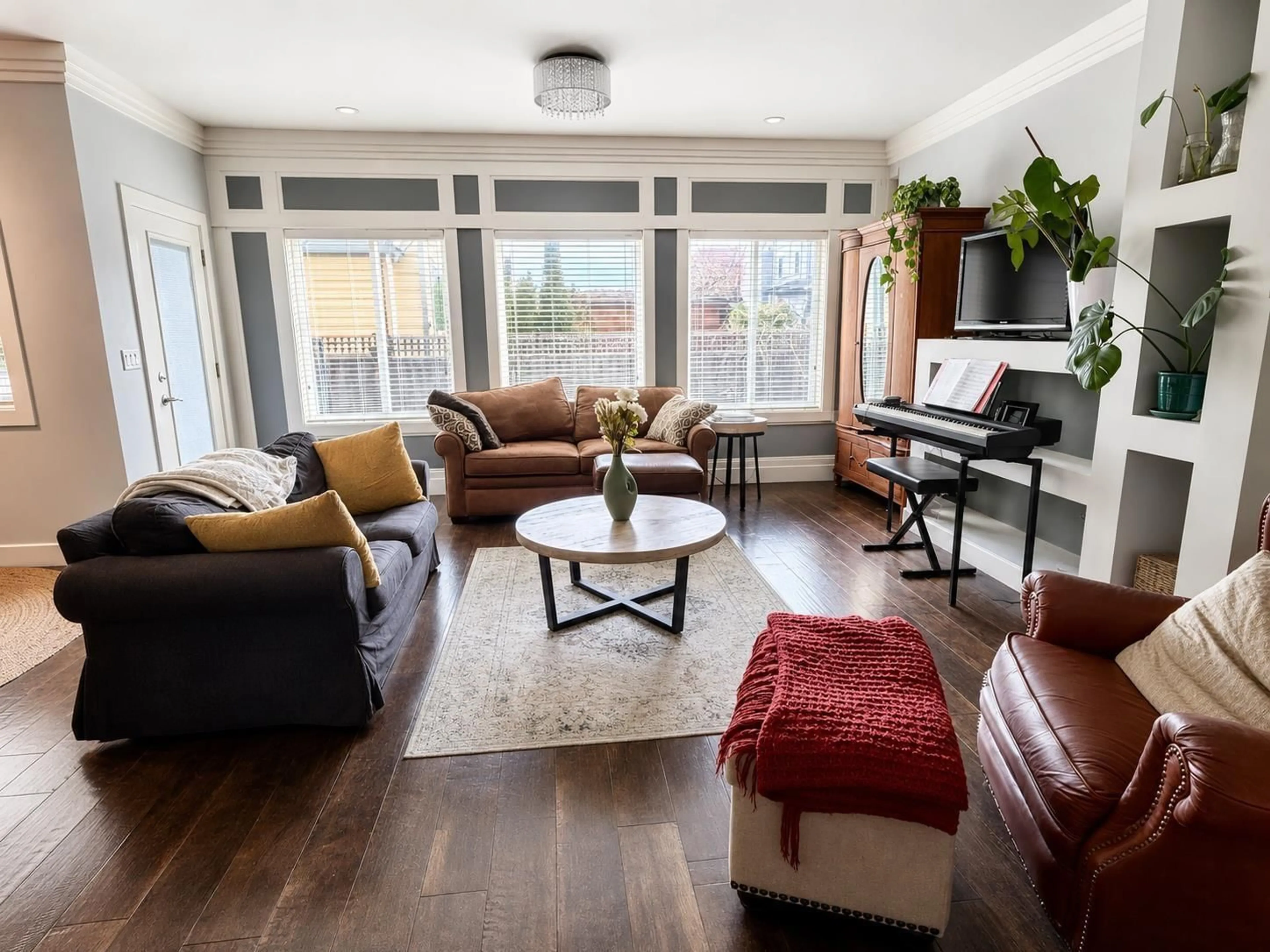 Living room with furniture, unknown for 342 173A STREET, Surrey British Columbia V3Z2N7