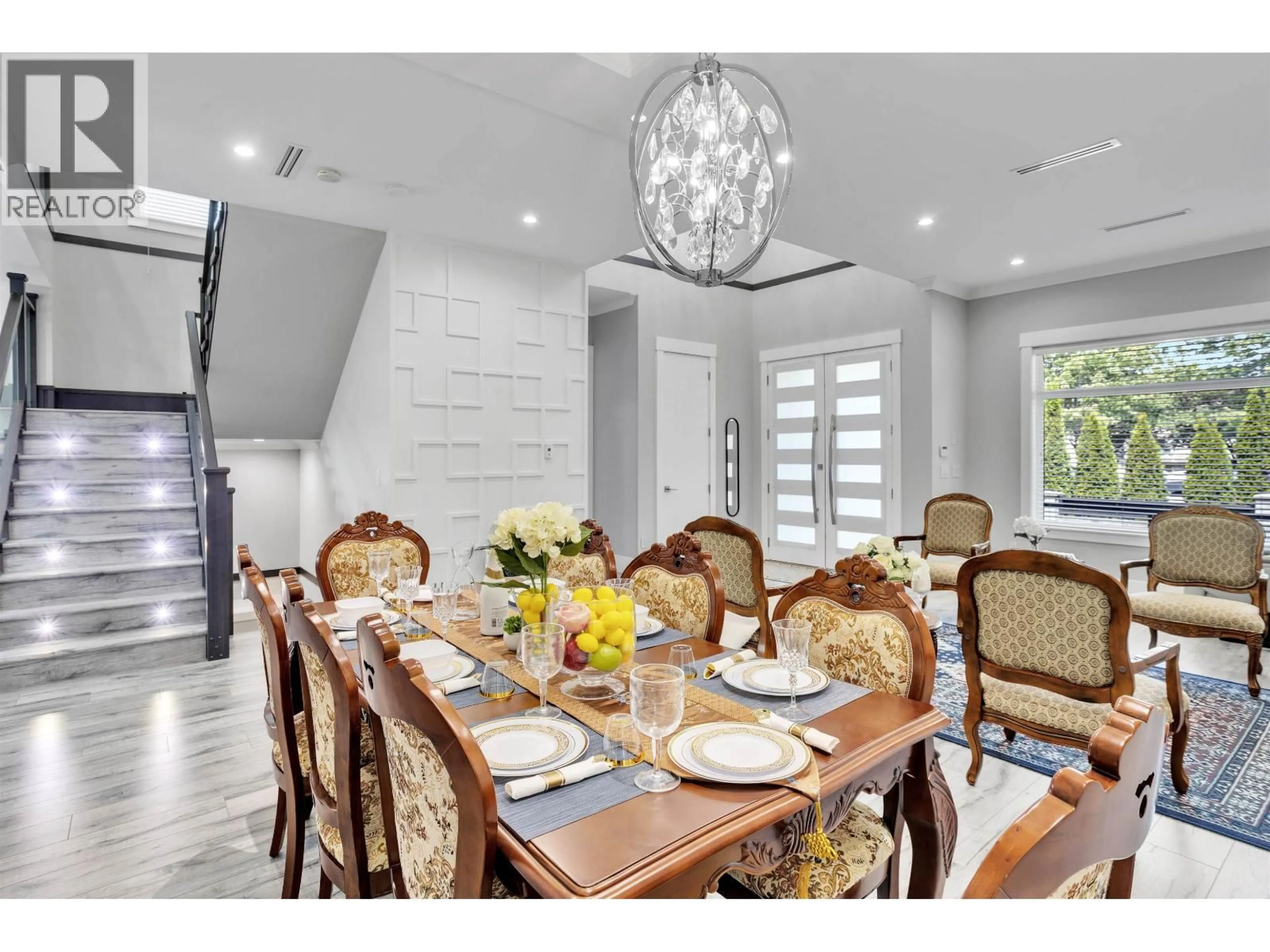 Dining room, ceramic/tile floor for 7158 HASTINGS STREET, Burnaby British Columbia V5A1G6