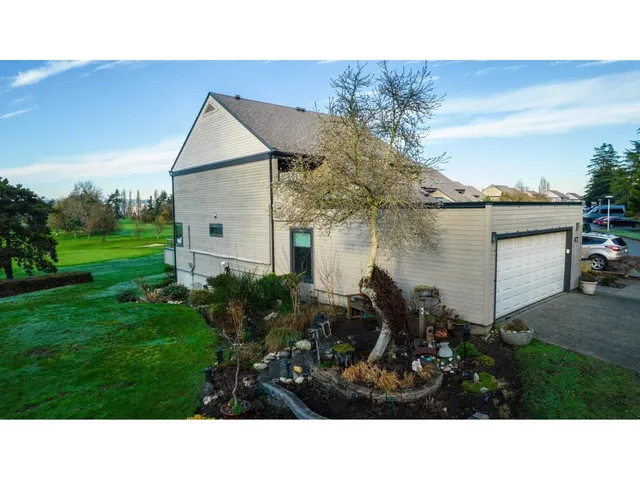 3603 NICO WYND DRIVE, Surrey 2