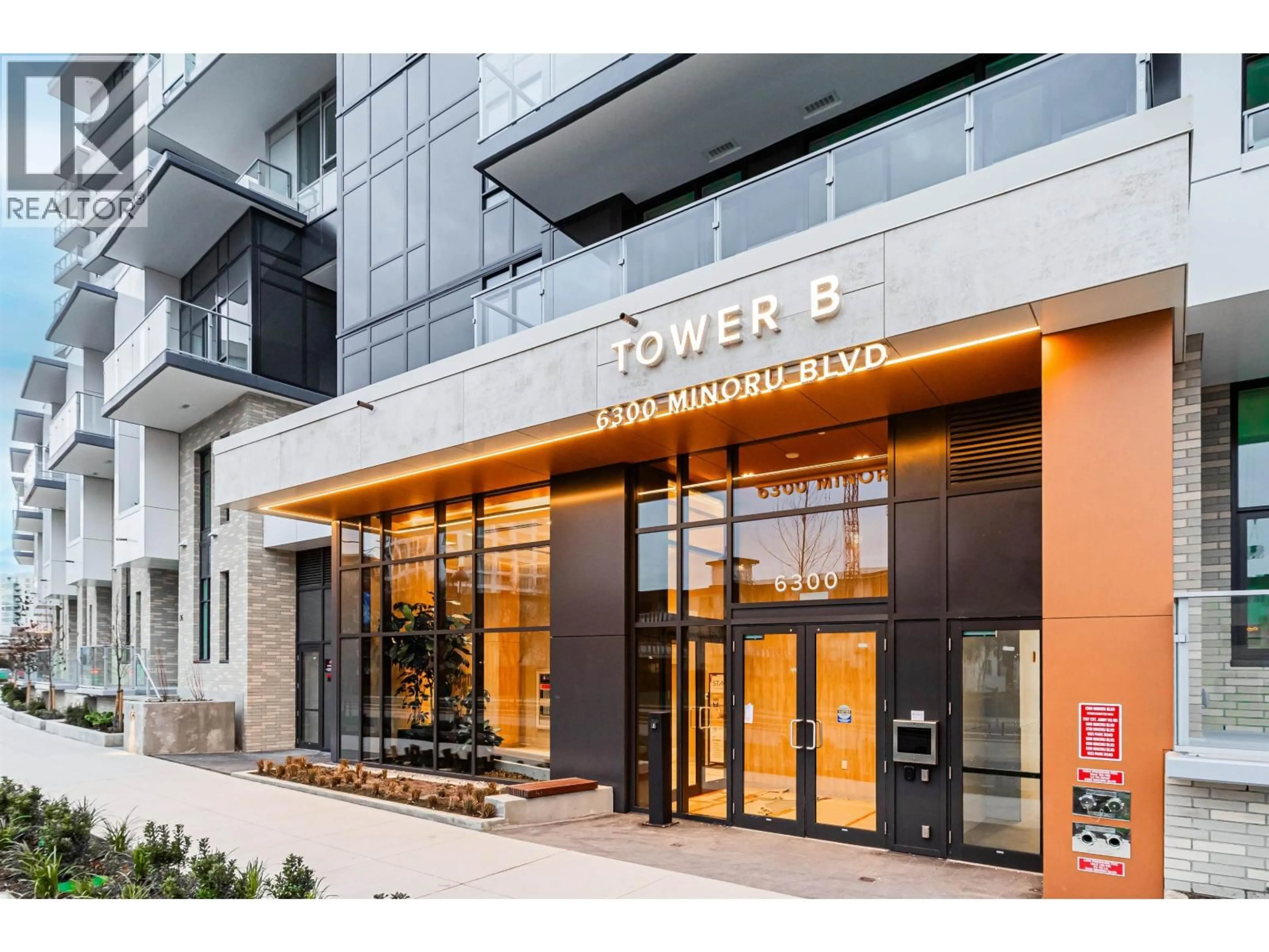 Indoor foyer for 528 - 6300 MINORU BOULEVARD, Richmond British Columbia V6Y0N1