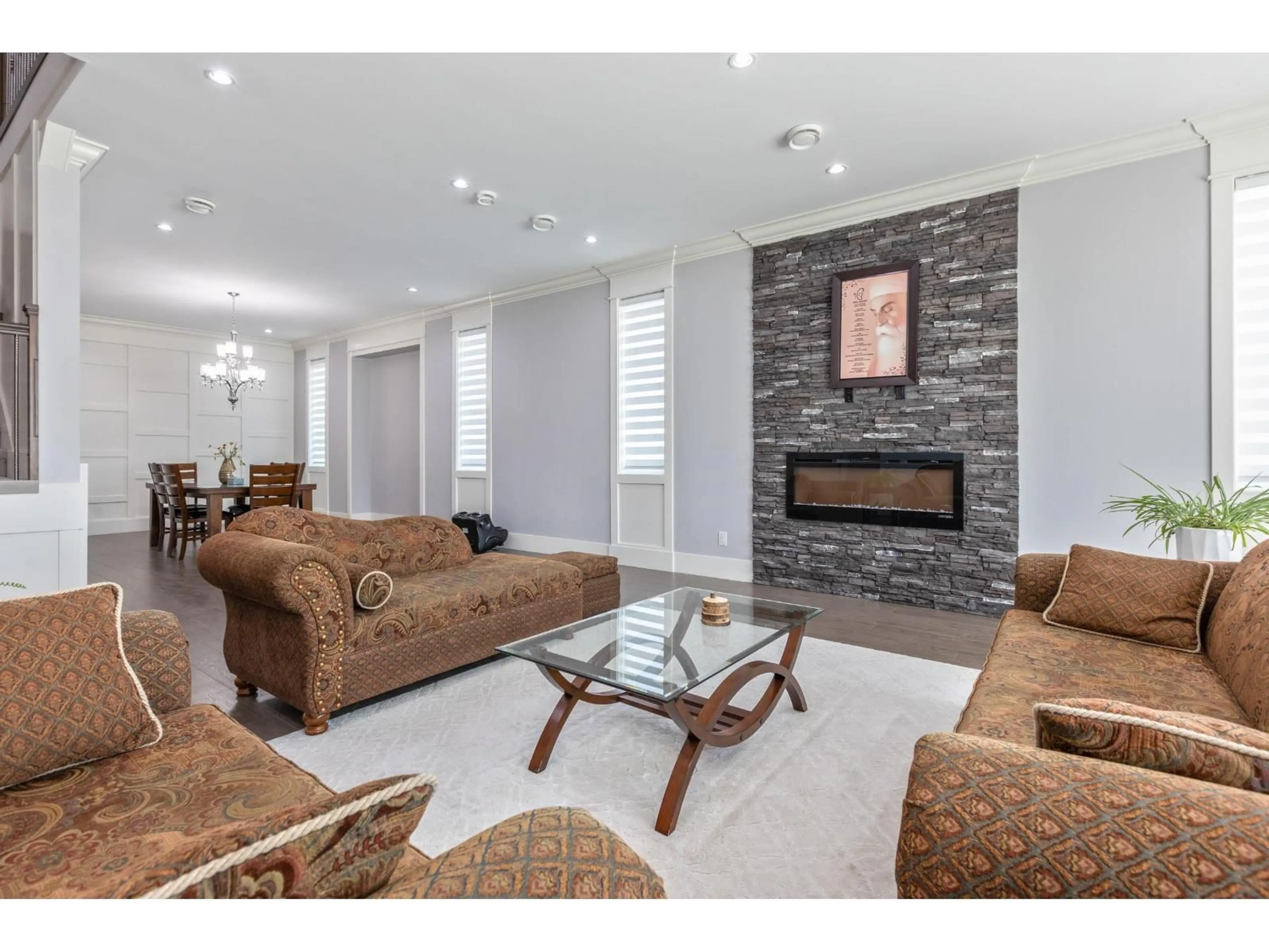 Living room with furniture, unknown for 18833 54A AVENUE, Surrey British Columbia V3S6R4