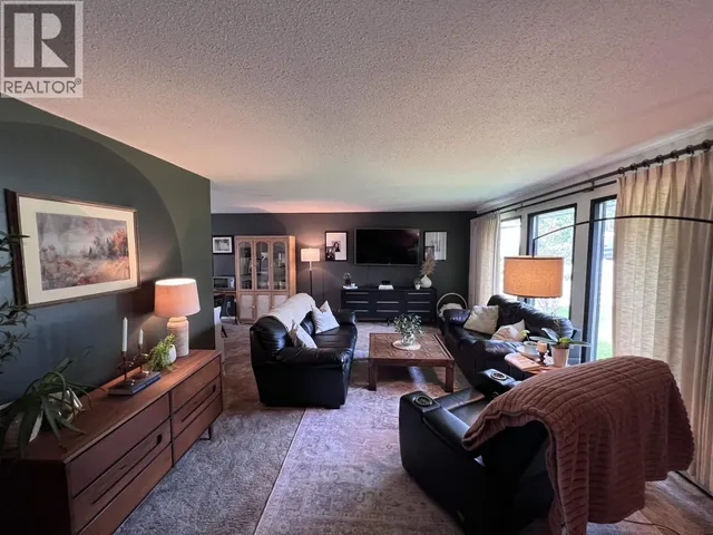 5415 53 AVENUE, Fort Nelson 3