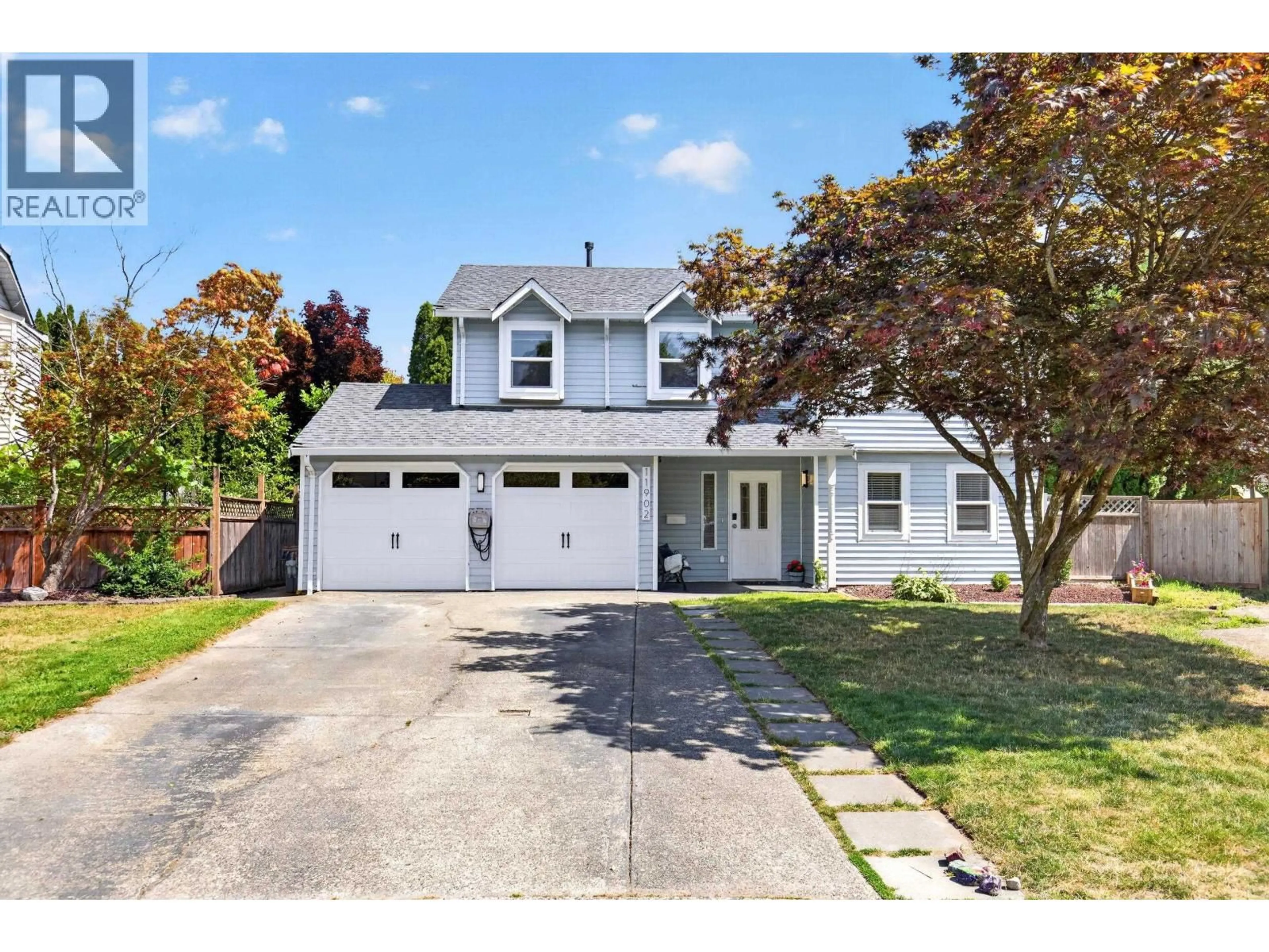 Home with vinyl exterior material, street for 11902 BRUCE PLACE, Maple Ridge British Columbia V2X9E1