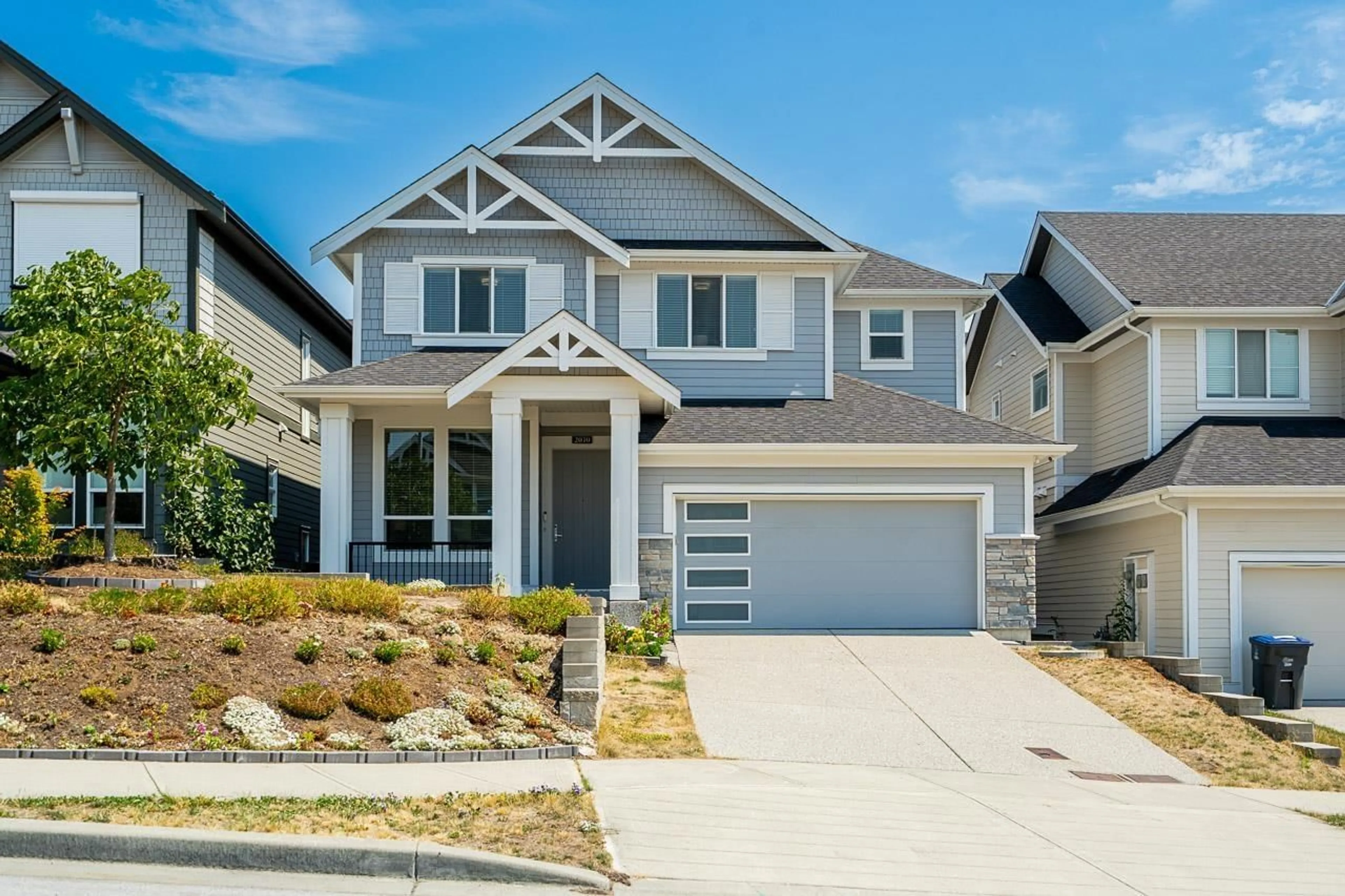 Home with vinyl exterior material, street for 2070 165B STREET, Surrey British Columbia V3Z1B9