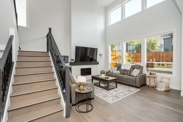 2070 165B STREET, Surrey 2