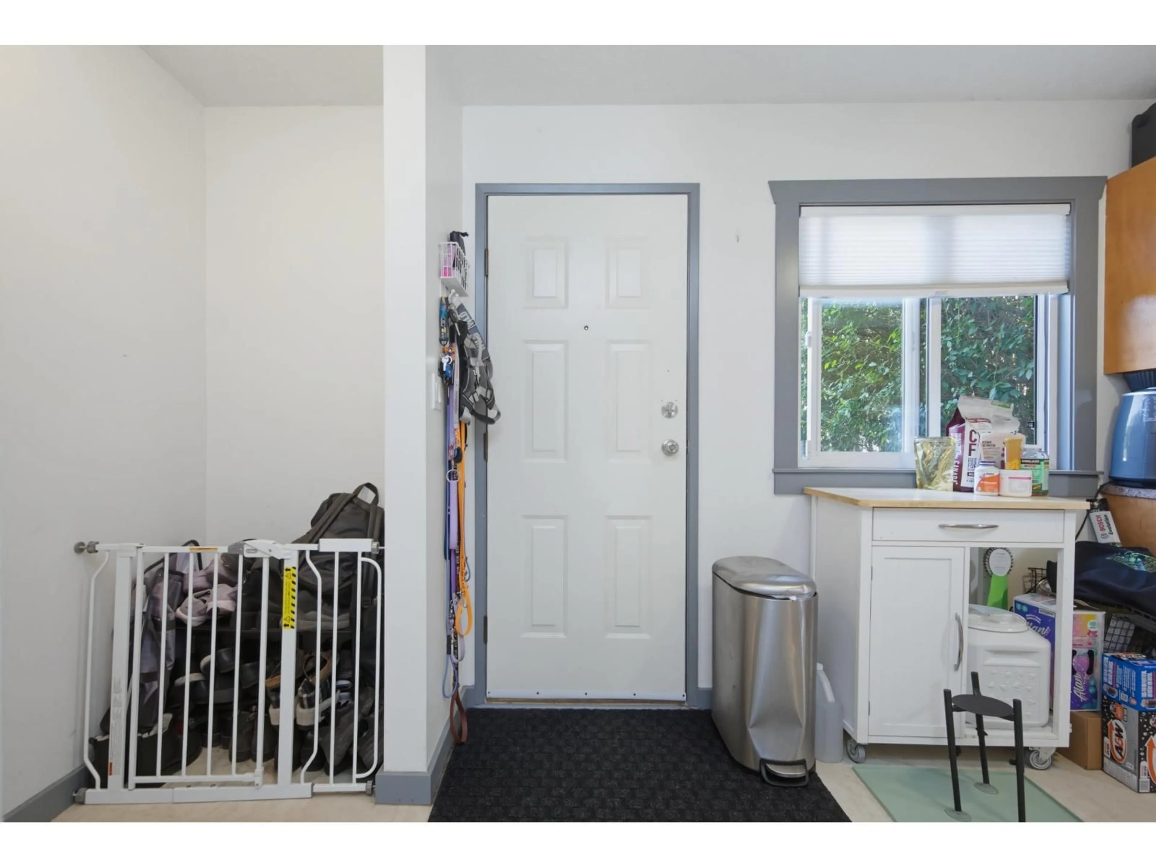 Indoor entryway for 28 - 5351 200 STREET, Langley British Columbia V3A1M2
