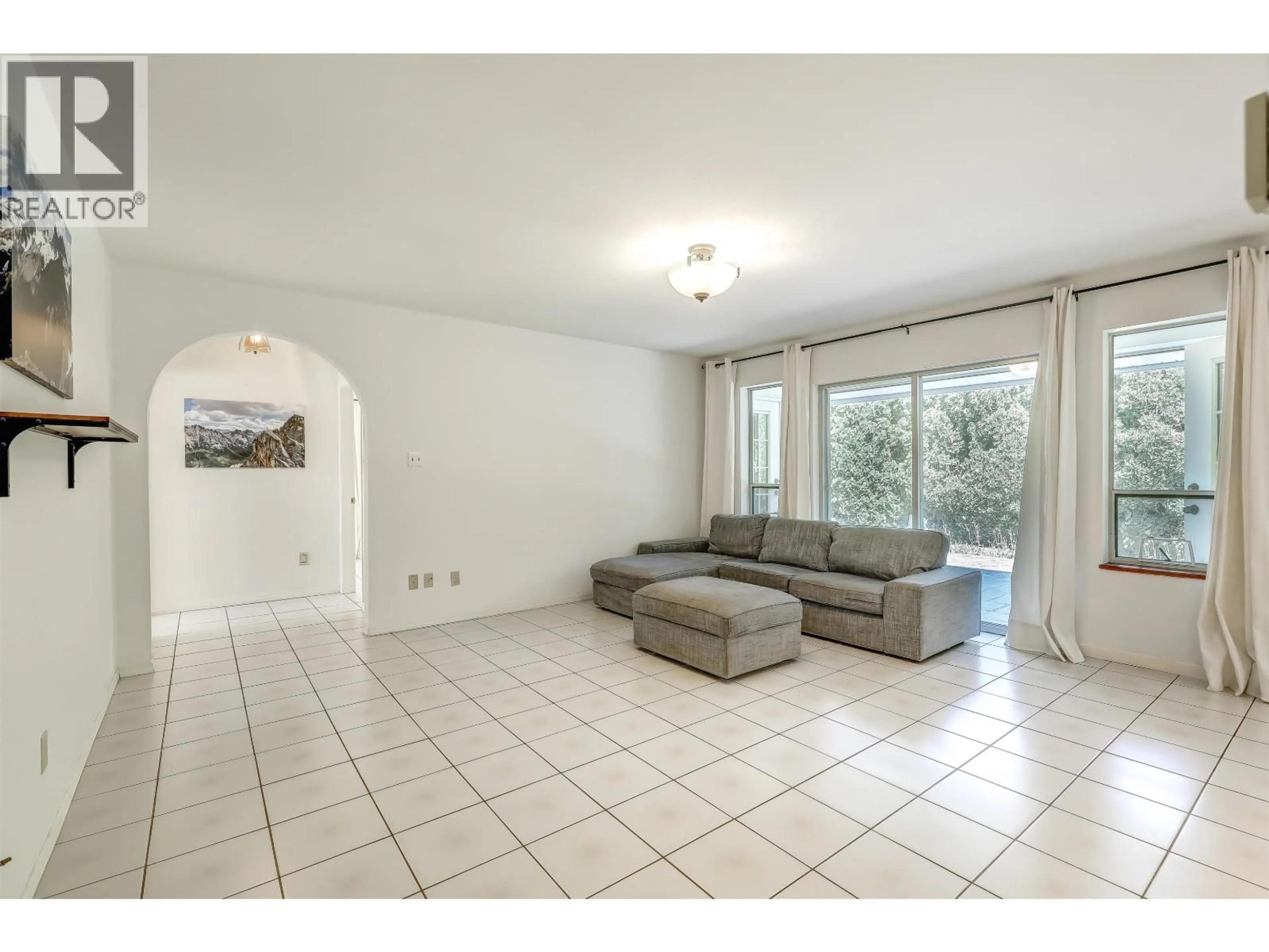 Unknown for 5367 HAZEL COURT, Delta British Columbia V4K4G9