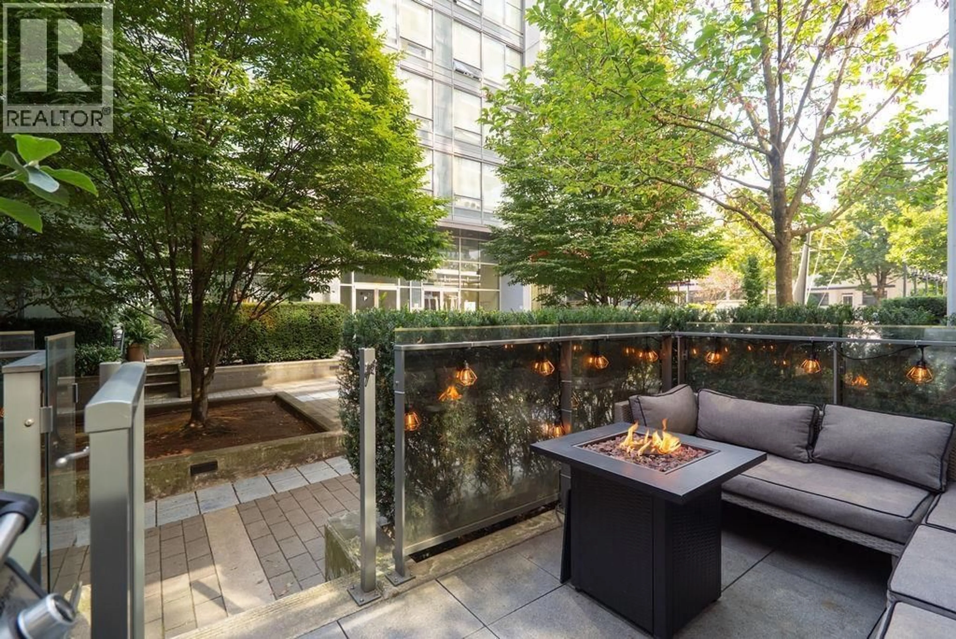 Patio, unknown for 155 2ND AVENUE, Vancouver British Columbia V5Y0L8
