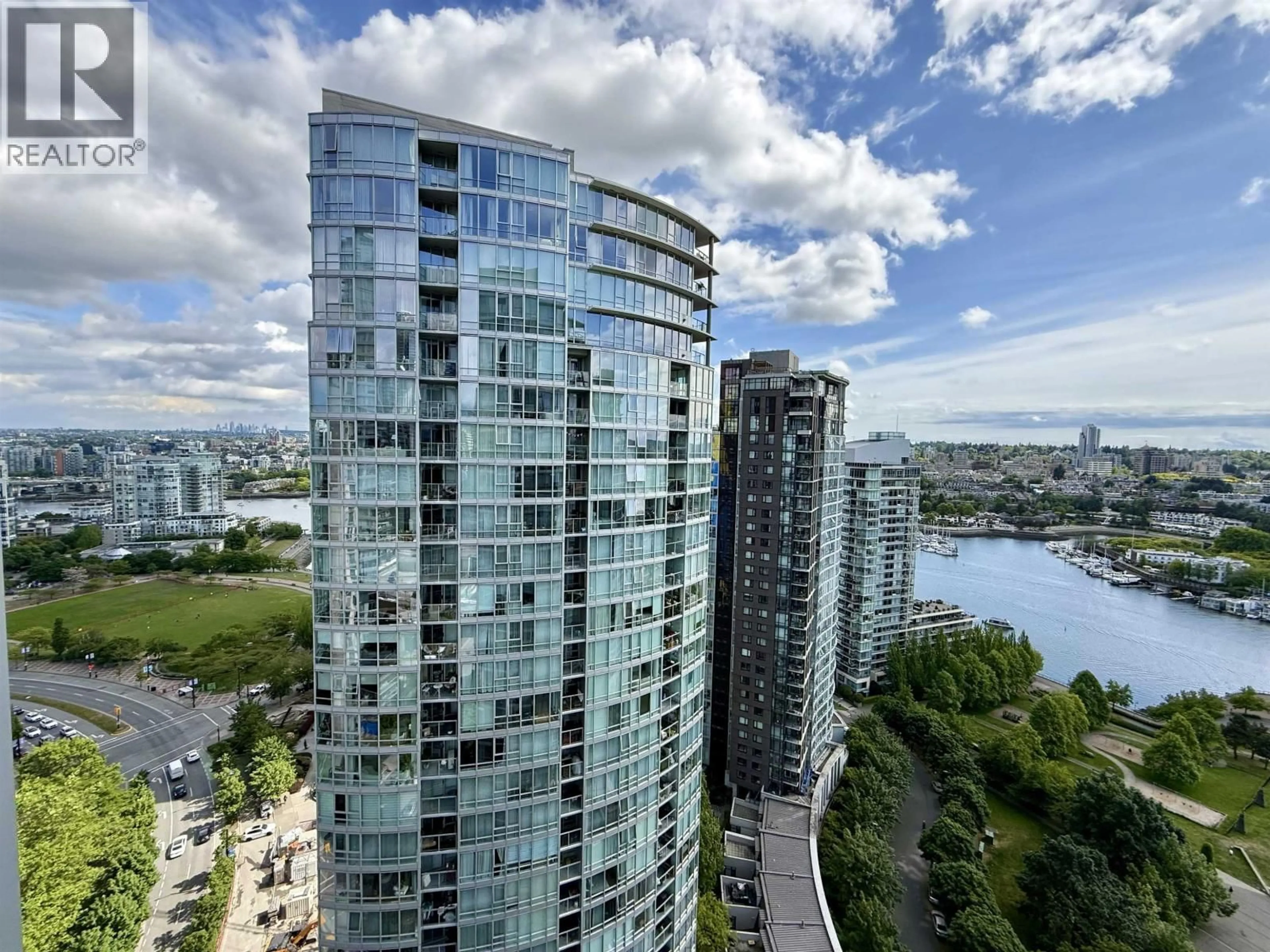 A pic from outside/outdoor area/front of a property/back of a property/a pic from drone, city buildings view from balcony for 3106 - 1495 RICHARDS STREET, Vancouver British Columbia V6Z3E3