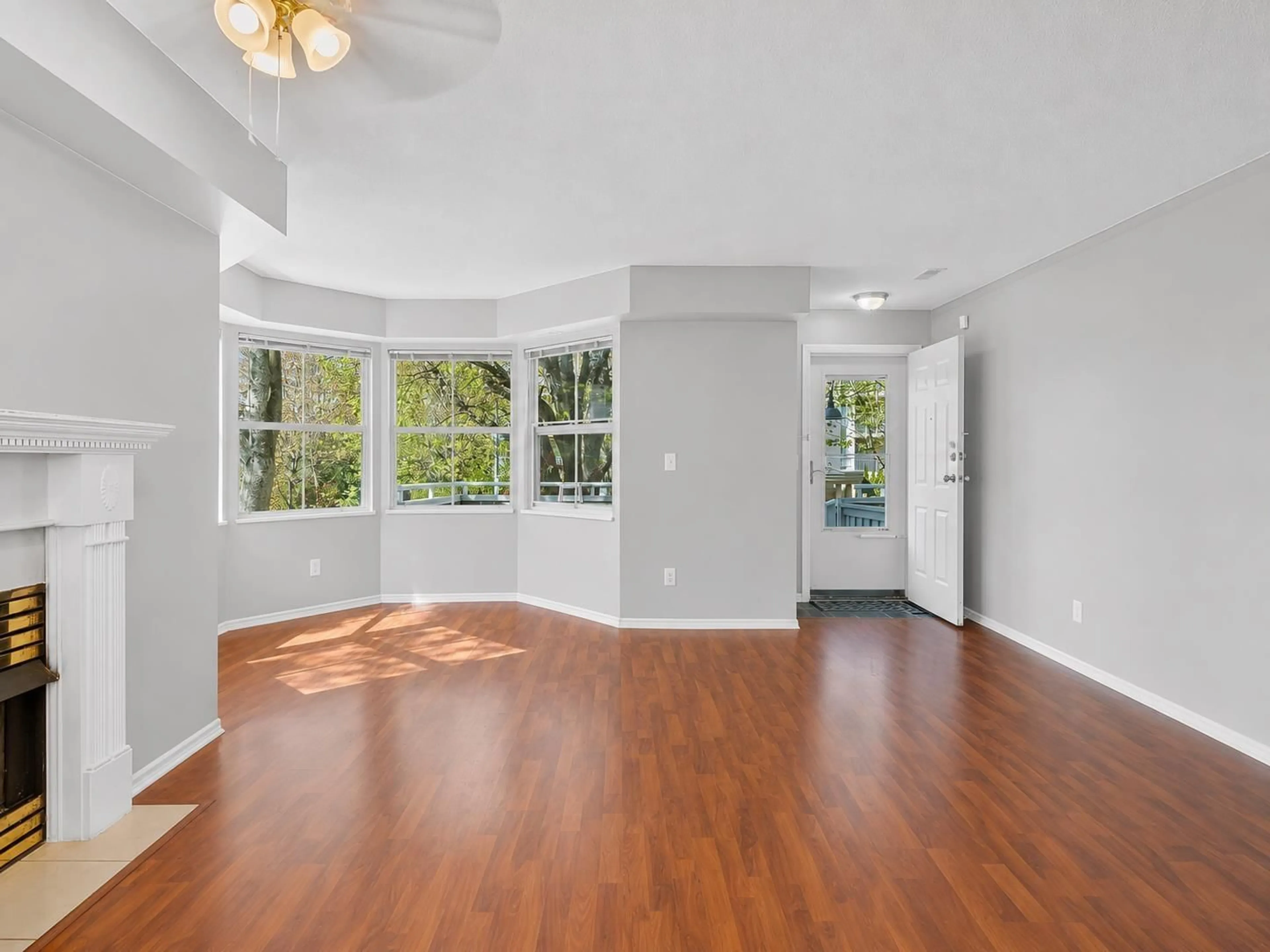 A pic of a room for 54 - 13706 74 AVENUE, Surrey British Columbia V3W1K3