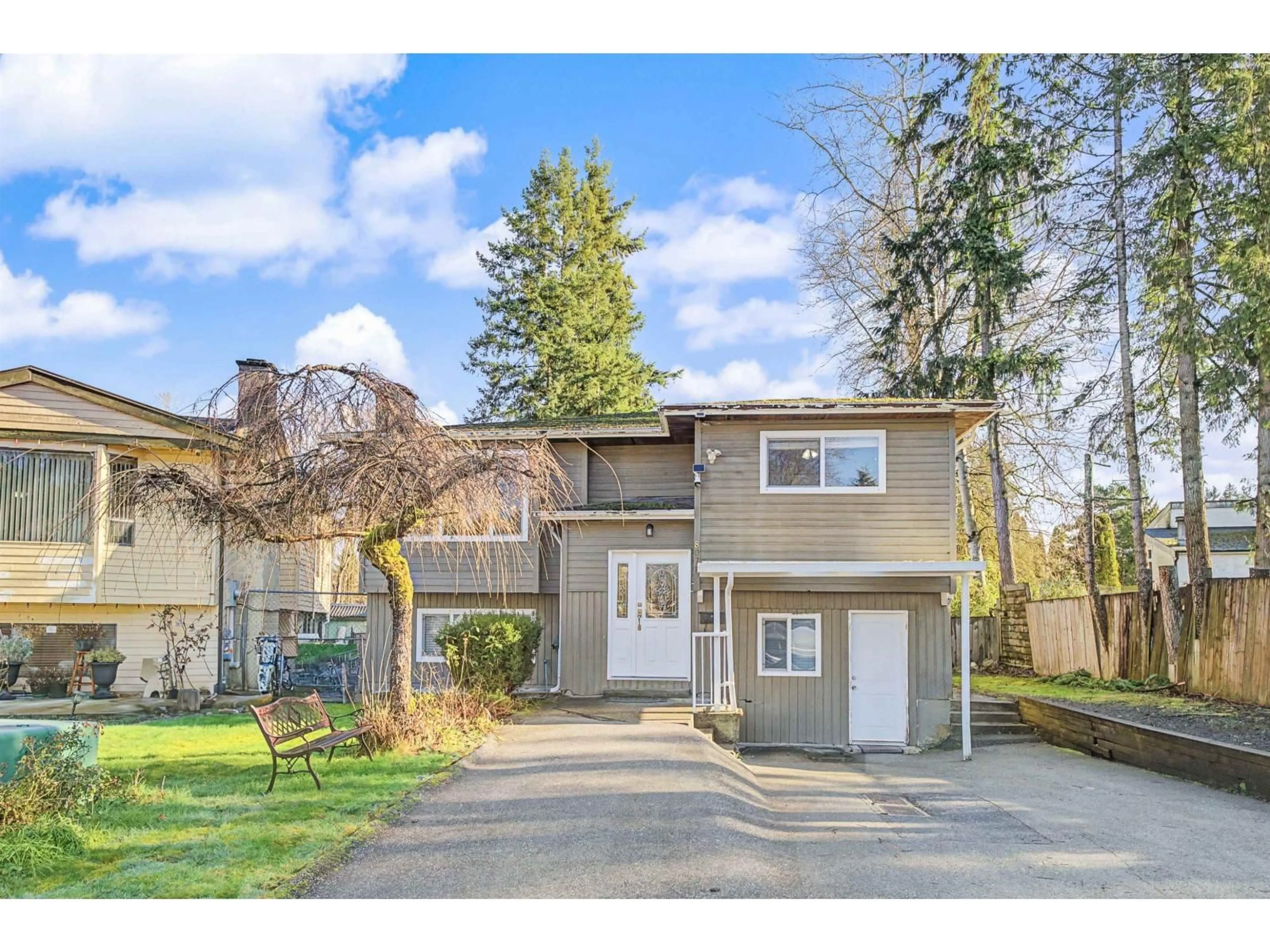 Unknown for 8076 139A STREET, Surrey British Columbia V3W8P6