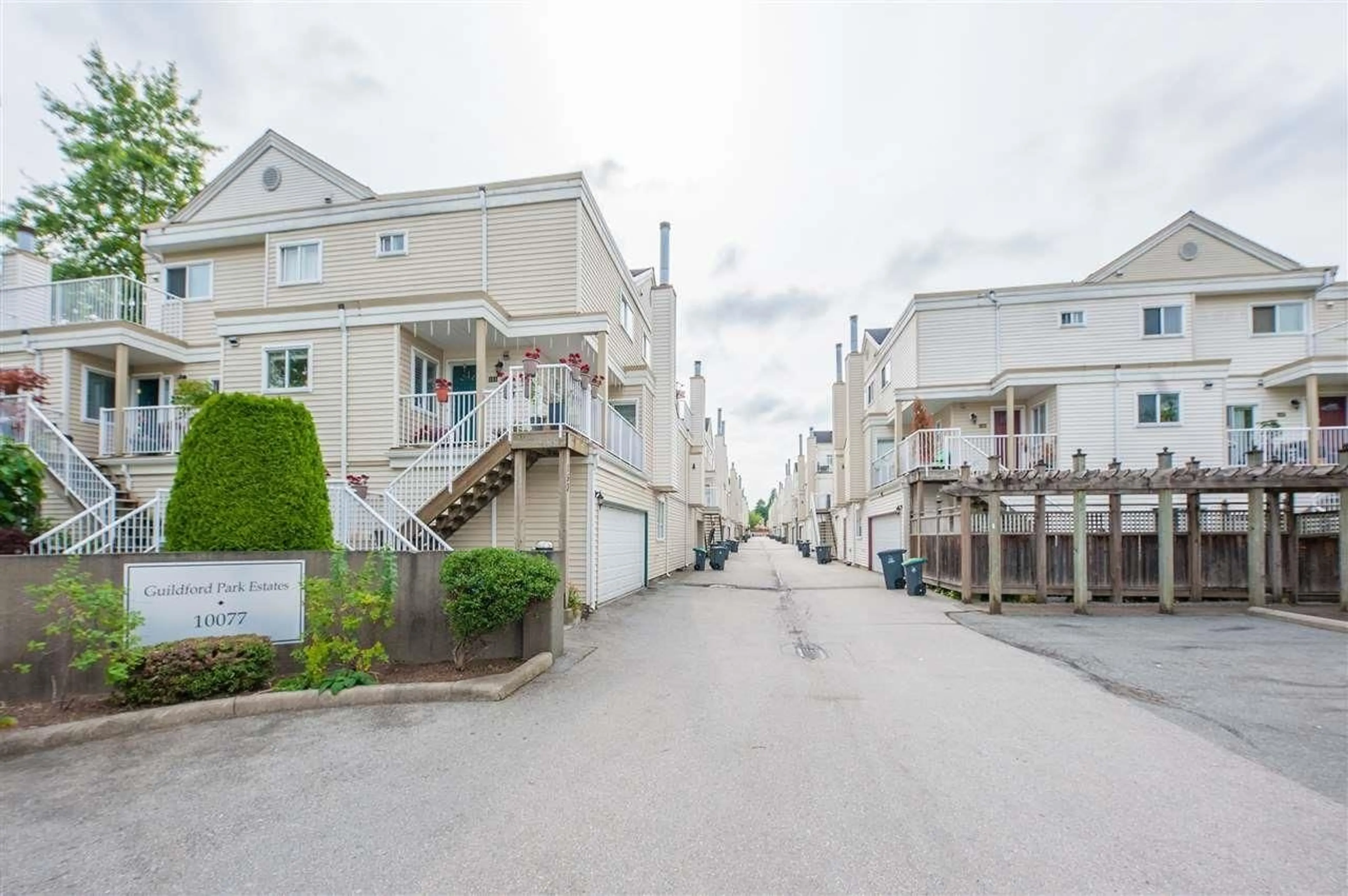 Unknown for 165 - 10077 156 STREET, Surrey British Columbia V3R4L6