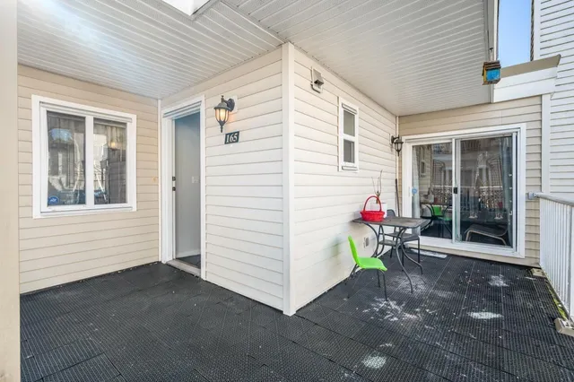 165 - 10077 156 STREET, Surrey 3