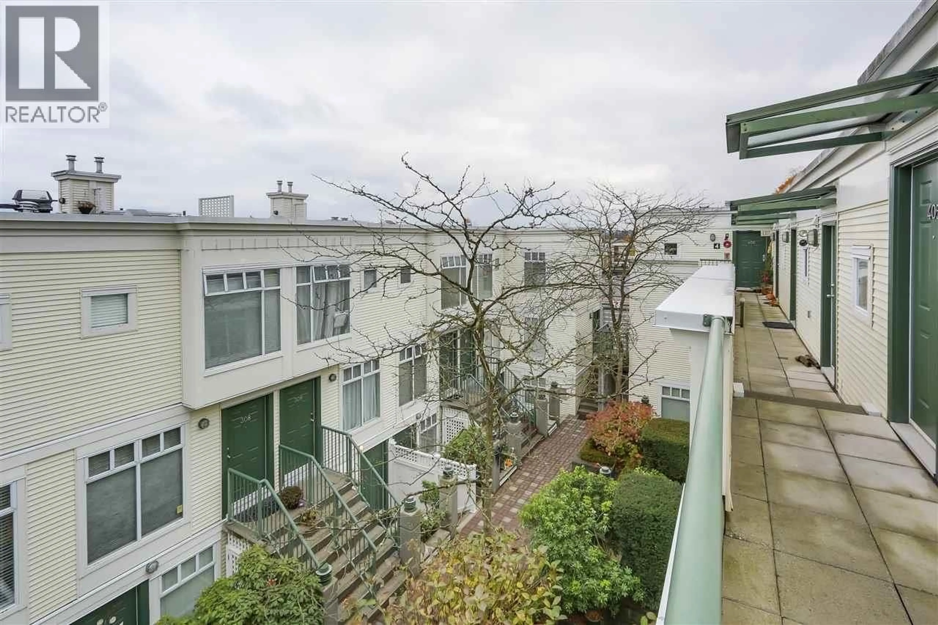 A pic from outside/outdoor area/front of a property/back of a property/a pic from drone, city buildings view from balcony for 404 - 3727 10TH AVENUE, Vancouver British Columbia V6R2G5