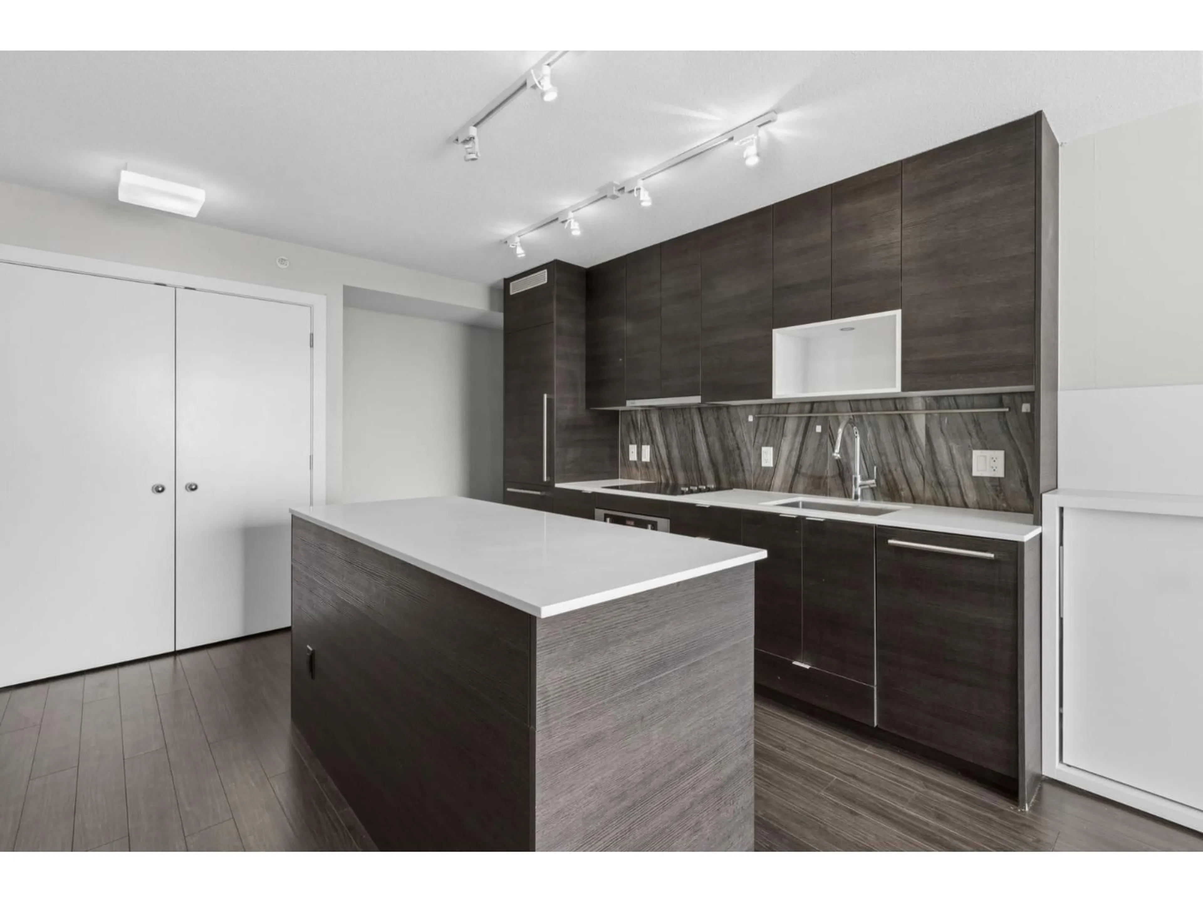 Open concept kitchen, unknown for 1912 - 13398 104 AVENUE, Surrey British Columbia V3T1V6