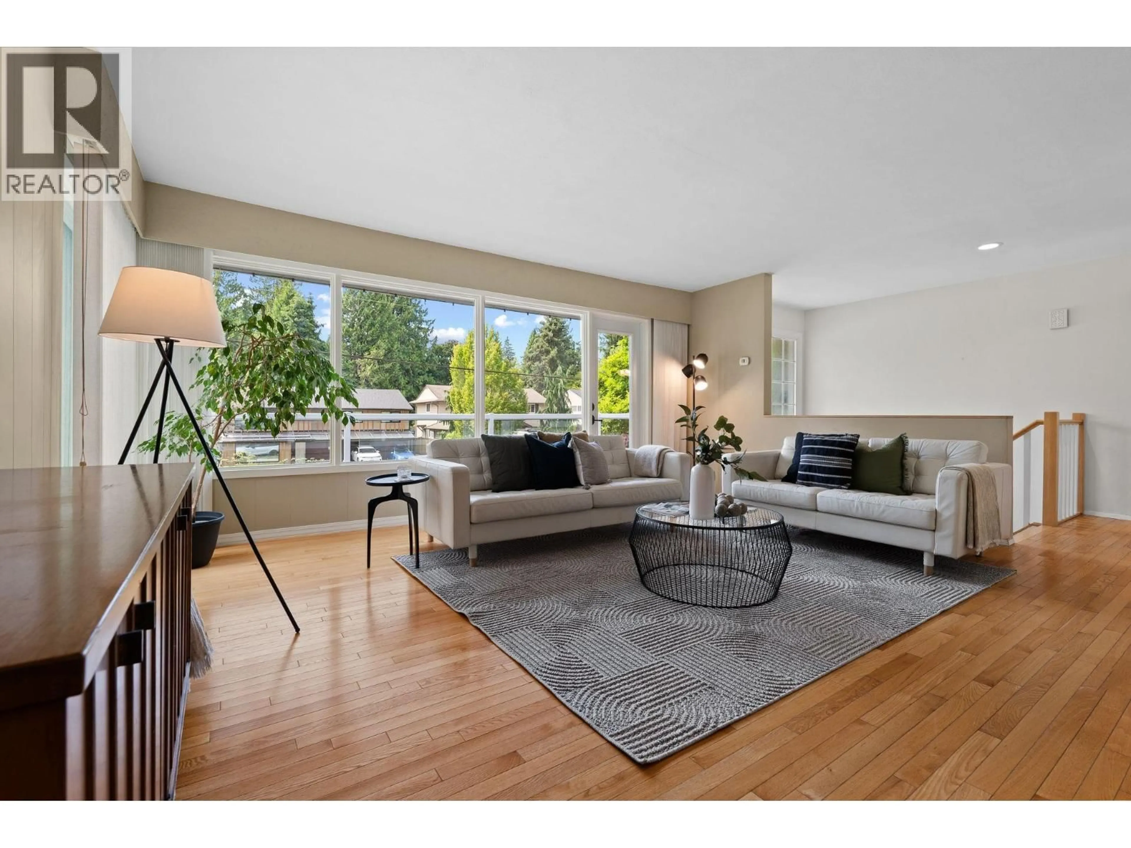 Living room with furniture, unknown for 2652 HOSKINS ROAD, North Vancouver British Columbia V7J3A3