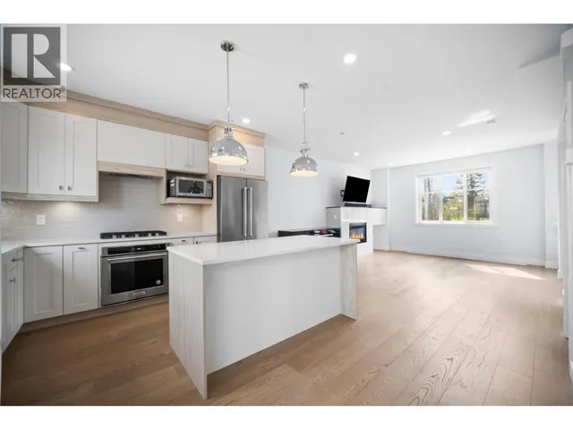7 - 5377 8A AVENUE, Delta 2