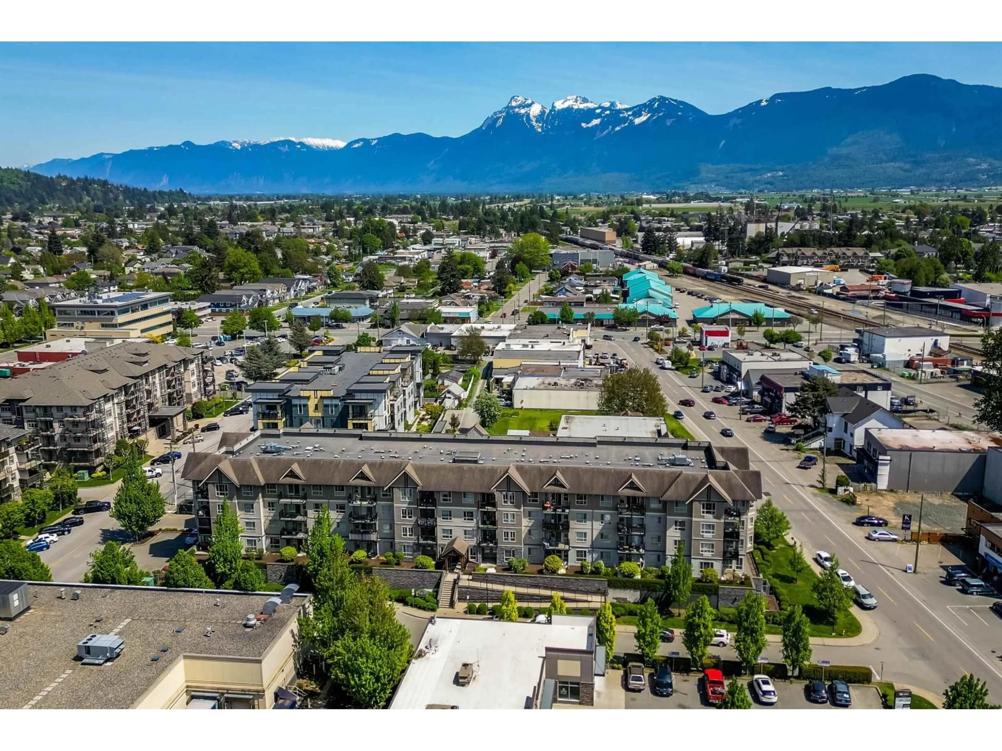 A pic from outside/outdoor area/front of a property/back of a property/a pic from drone, mountain view for 413 - 9000 BIRCH STREET, Chilliwack British Columbia V2P8G2