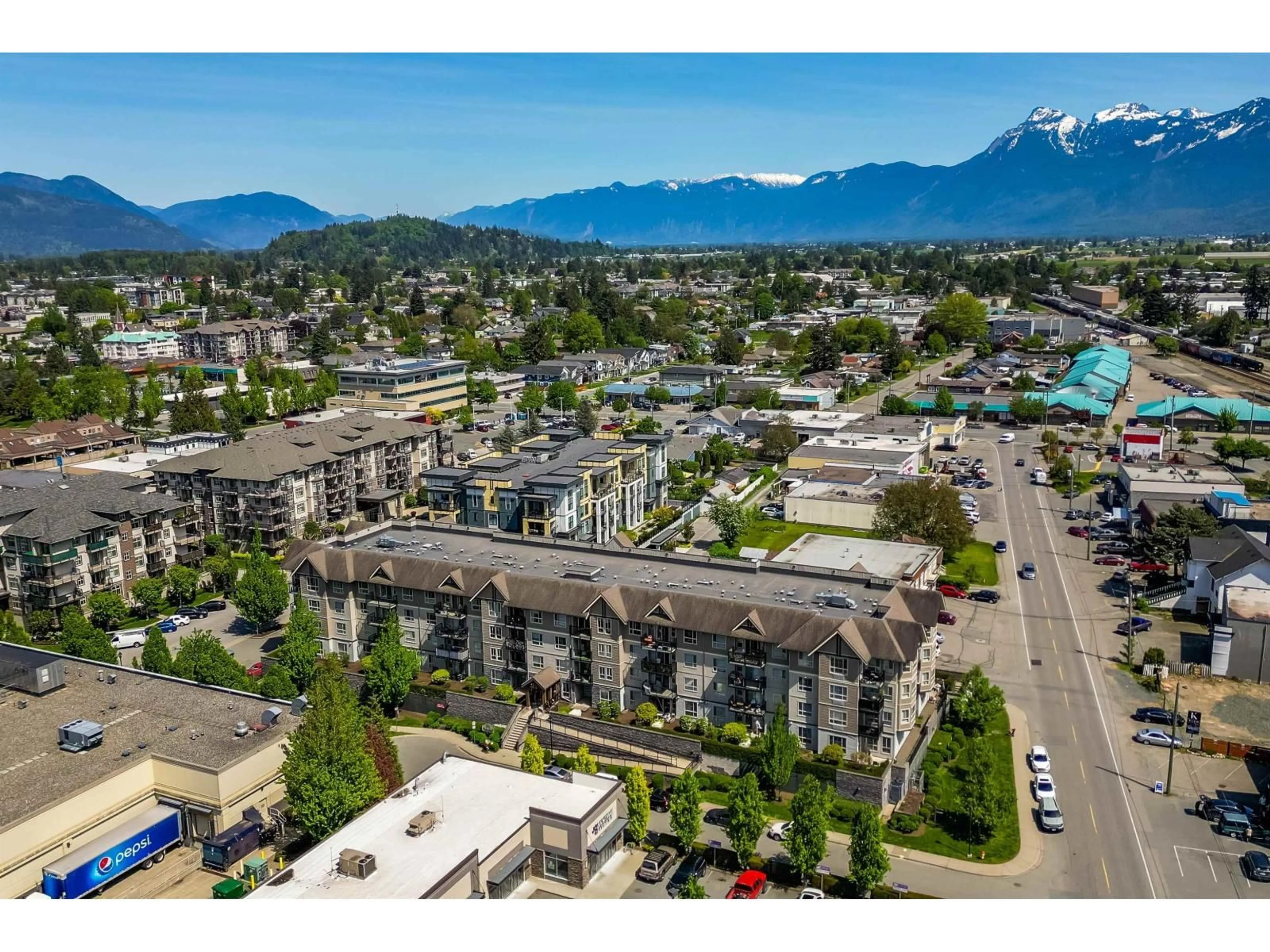 A pic from outside/outdoor area/front of a property/back of a property/a pic from drone, mountain view for 413 - 9000 BIRCH STREET, Chilliwack British Columbia V2P8G2