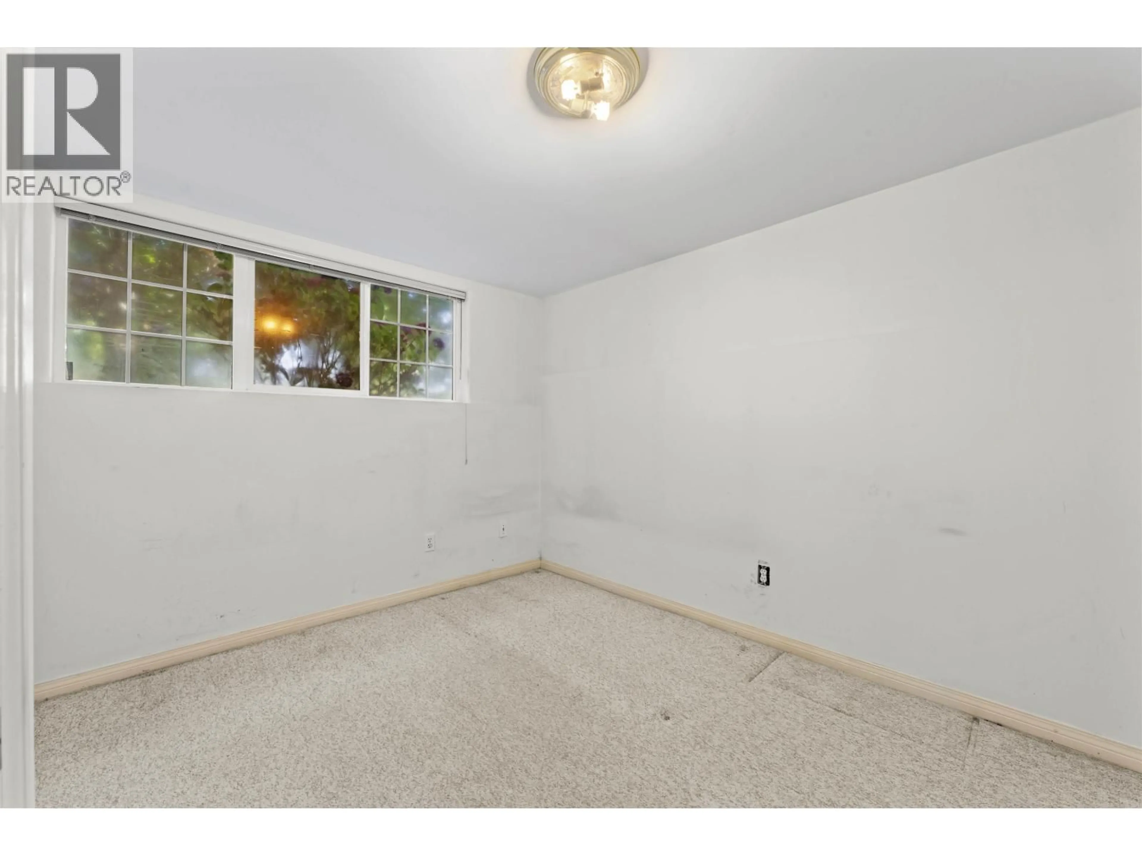 A pic of a room for 5908 DUMFRIES STREET, Vancouver British Columbia V5P3A9