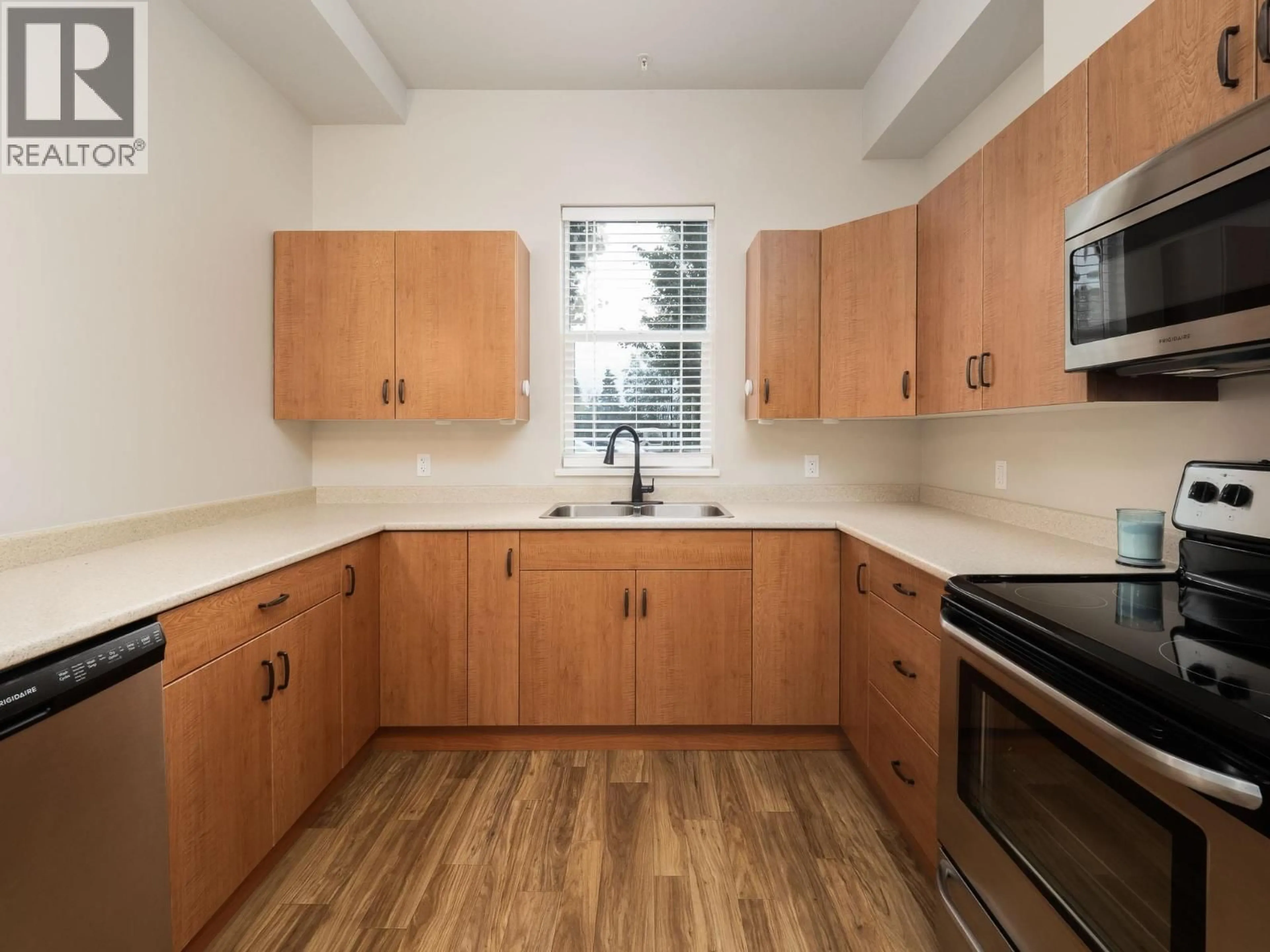 Standard kitchen, unknown for 105 - 1444 20TH AVENUE, Prince George British Columbia V2L0C9