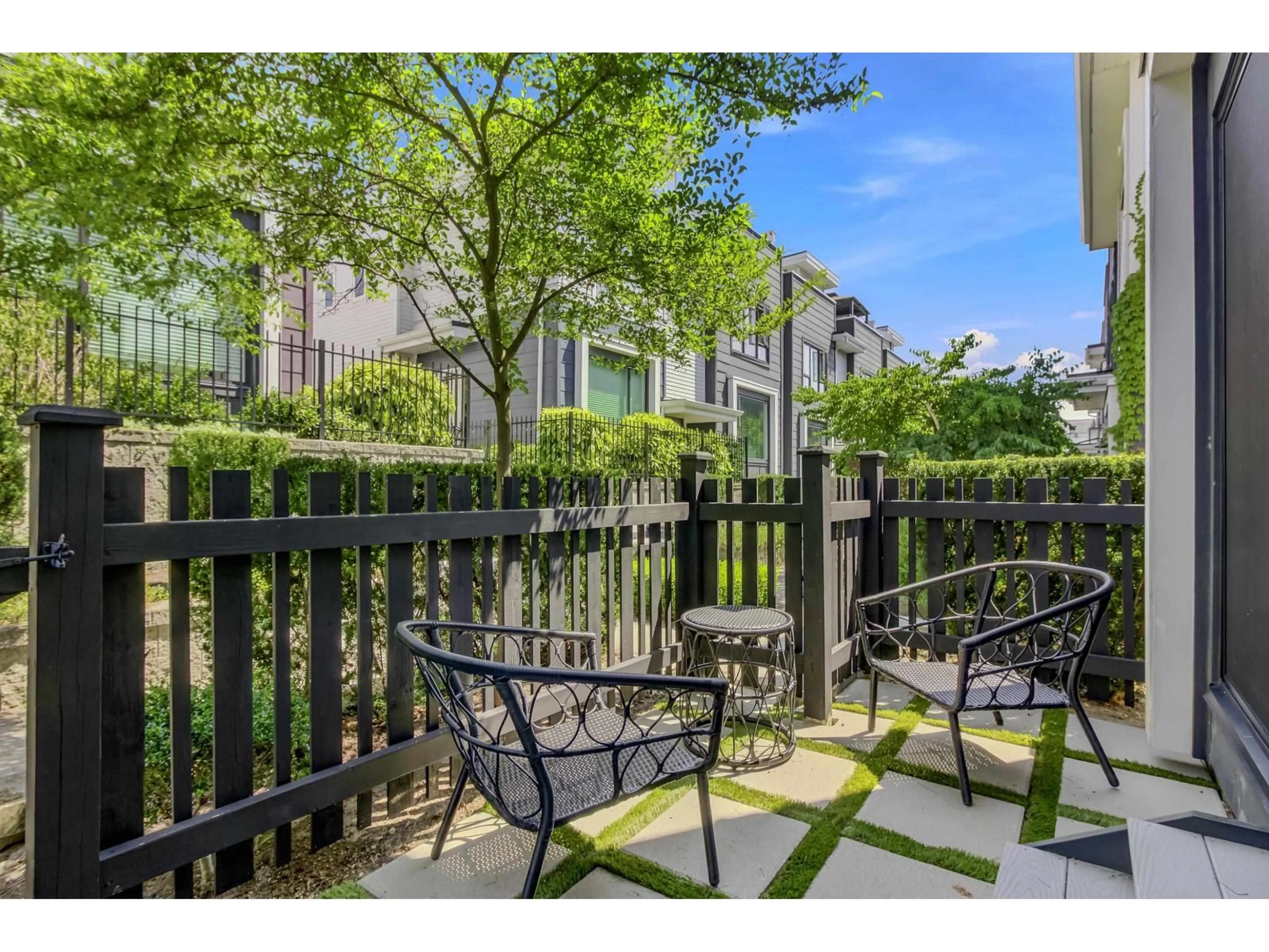 Patio, street for 155 - 2280 163 STREET, Surrey British Columbia V3Z0S4