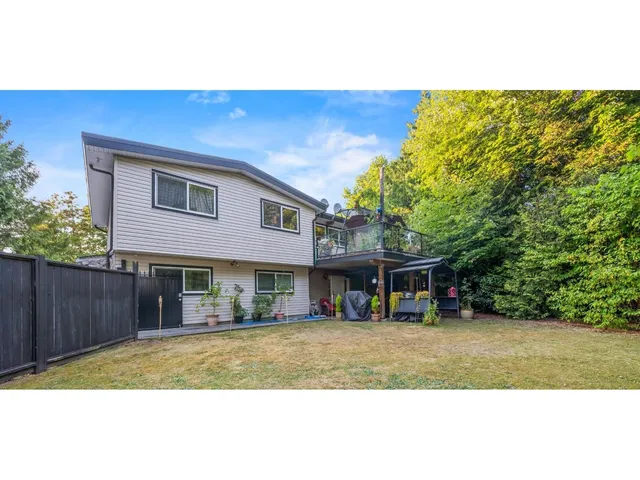 15797 92 AVENUE, Surrey 2