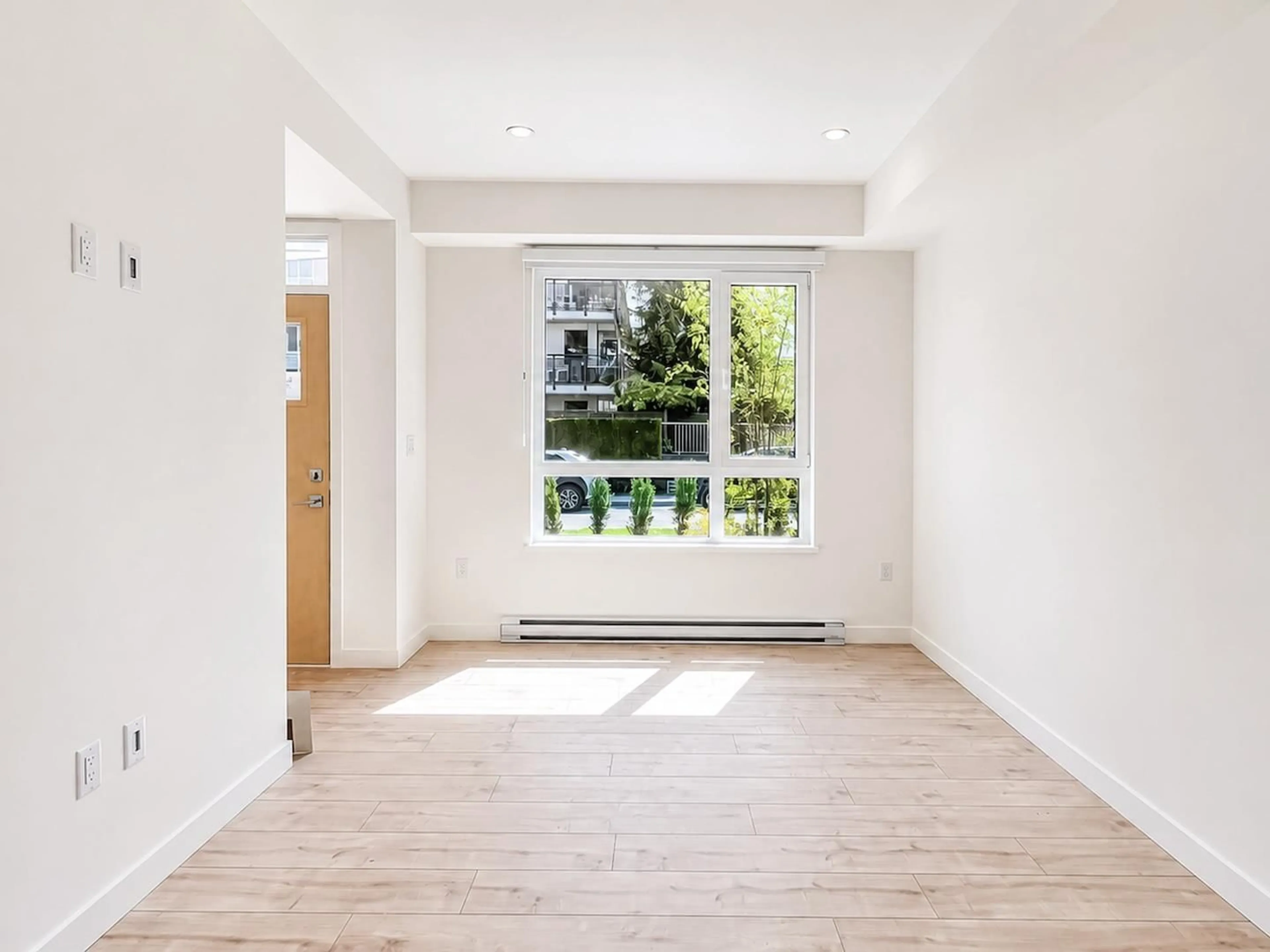 A pic of a room for 117 13777 75A AVENUE, Surrey British Columbia V3W3W4