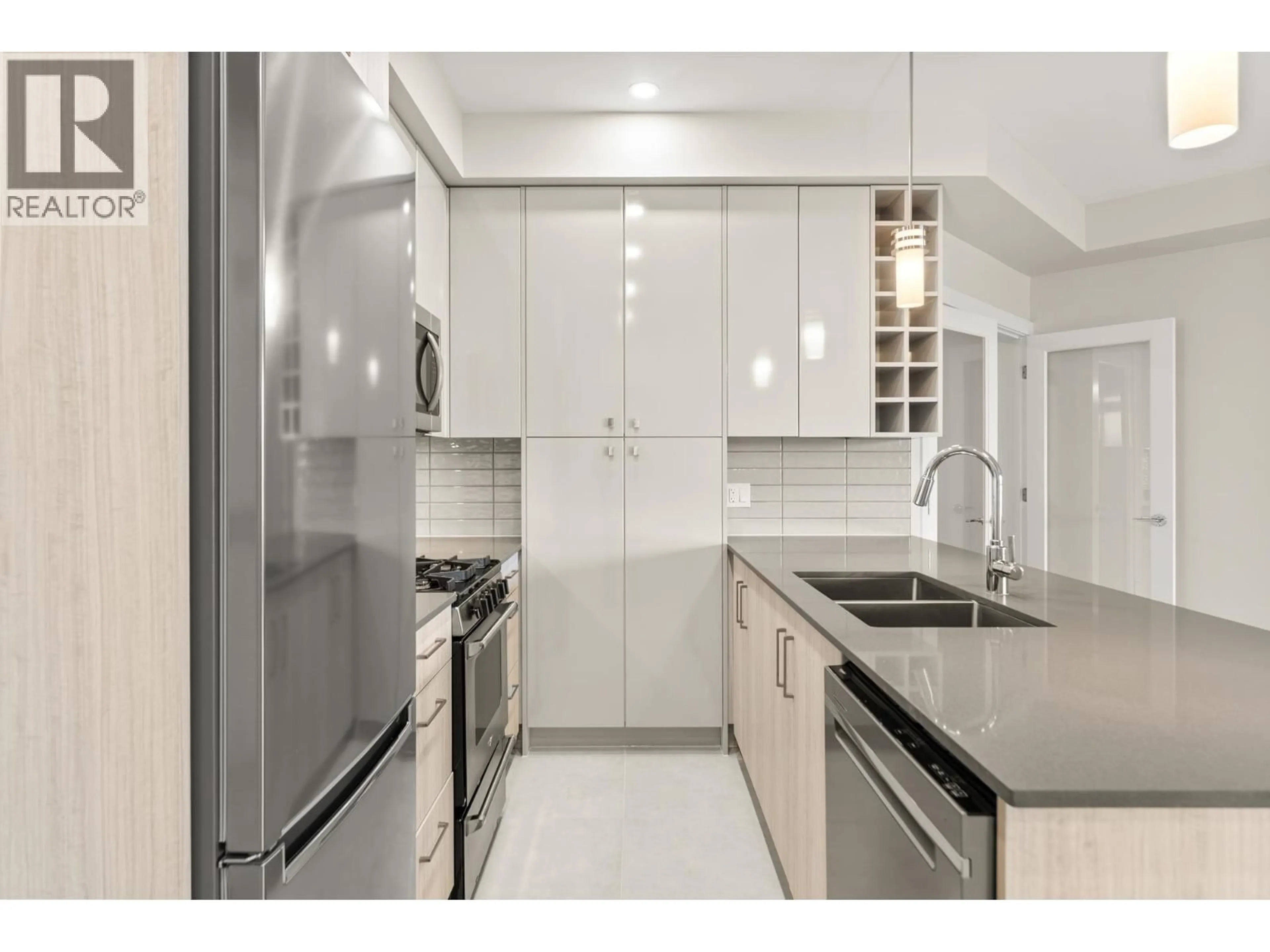 Standard kitchen, ceramic/tile floor for 106 - 23222 GILLEY ROAD, Richmond British Columbia V6V0C8