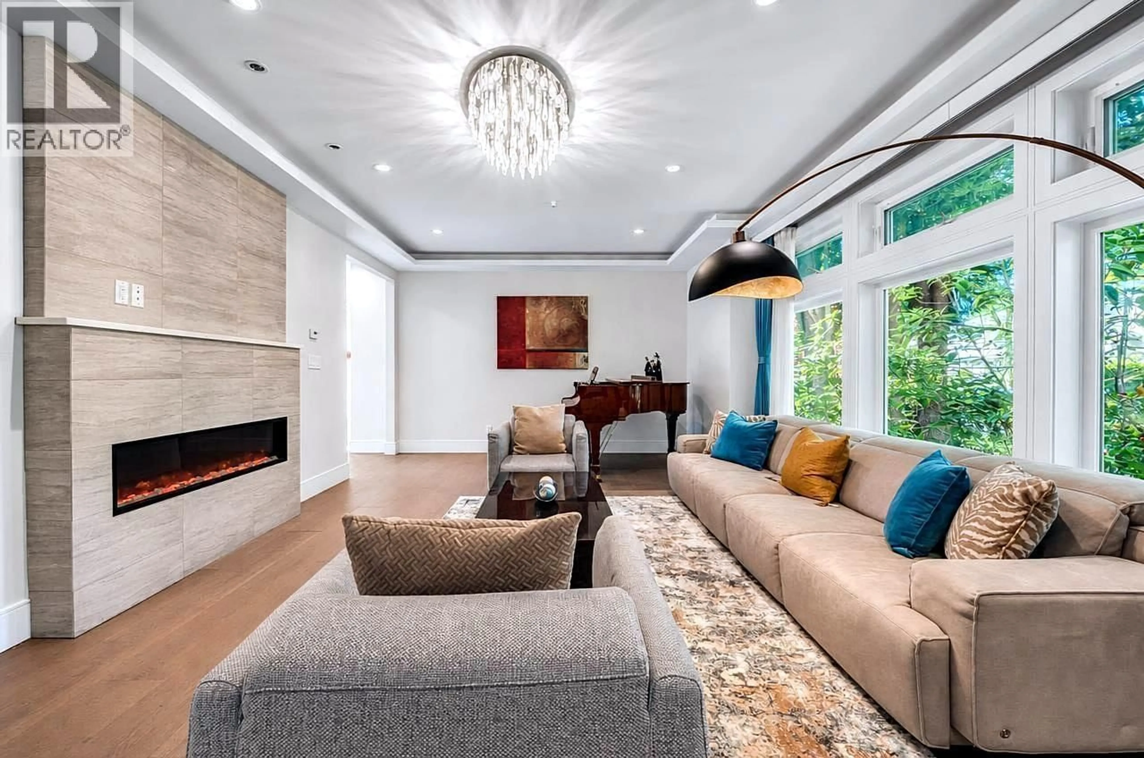 Living room with furniture, unknown for 2374 35TH AVENUE, Vancouver British Columbia V6M1J6