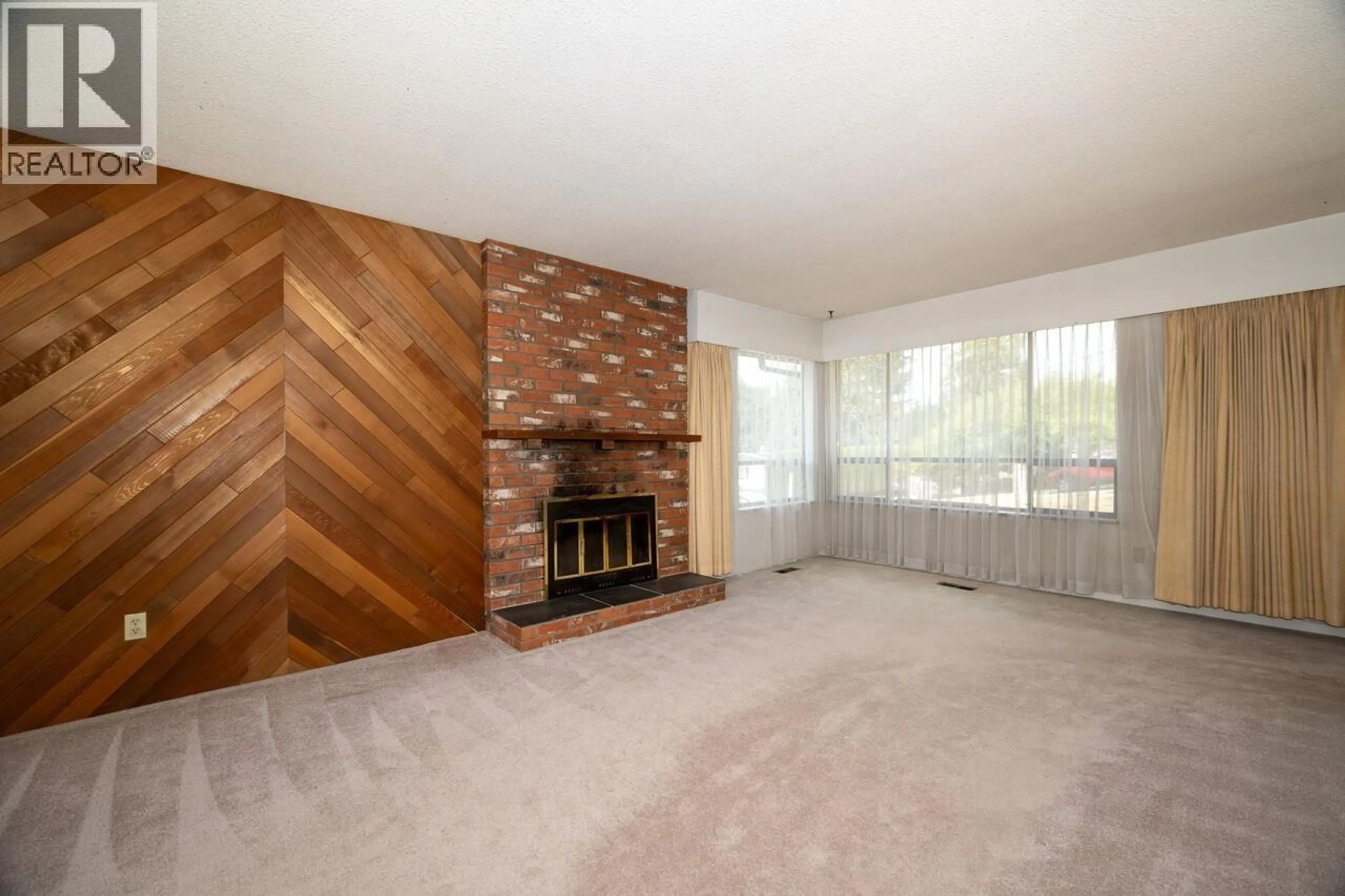 A pic of a room for 1950 WILTSHIRE AVENUE, Coquitlam British Columbia V3K5Z8