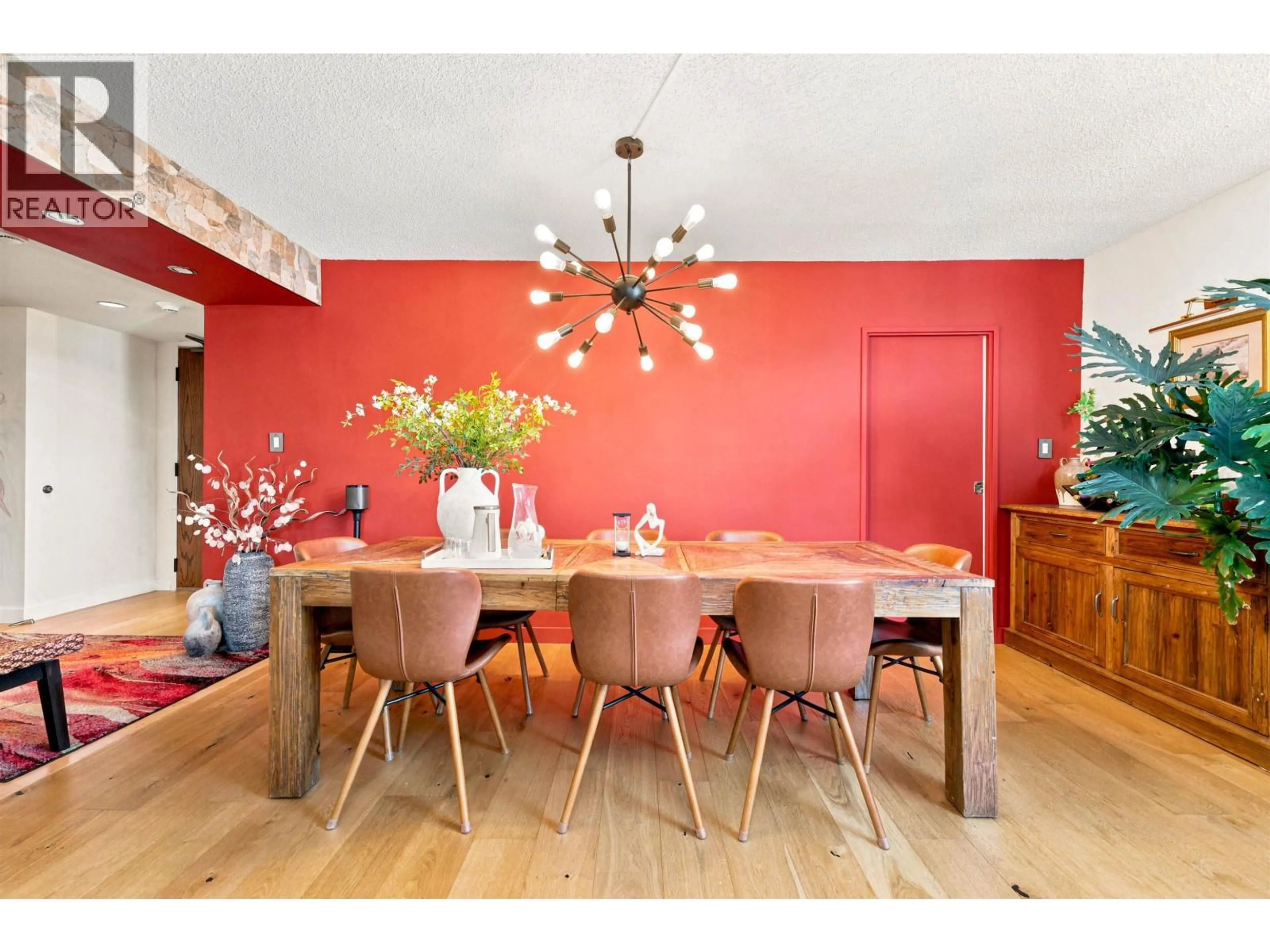 Dining room, wood/laminate floor for 1601 - 738 BROUGHTON STREET, Vancouver British Columbia V6G3A7