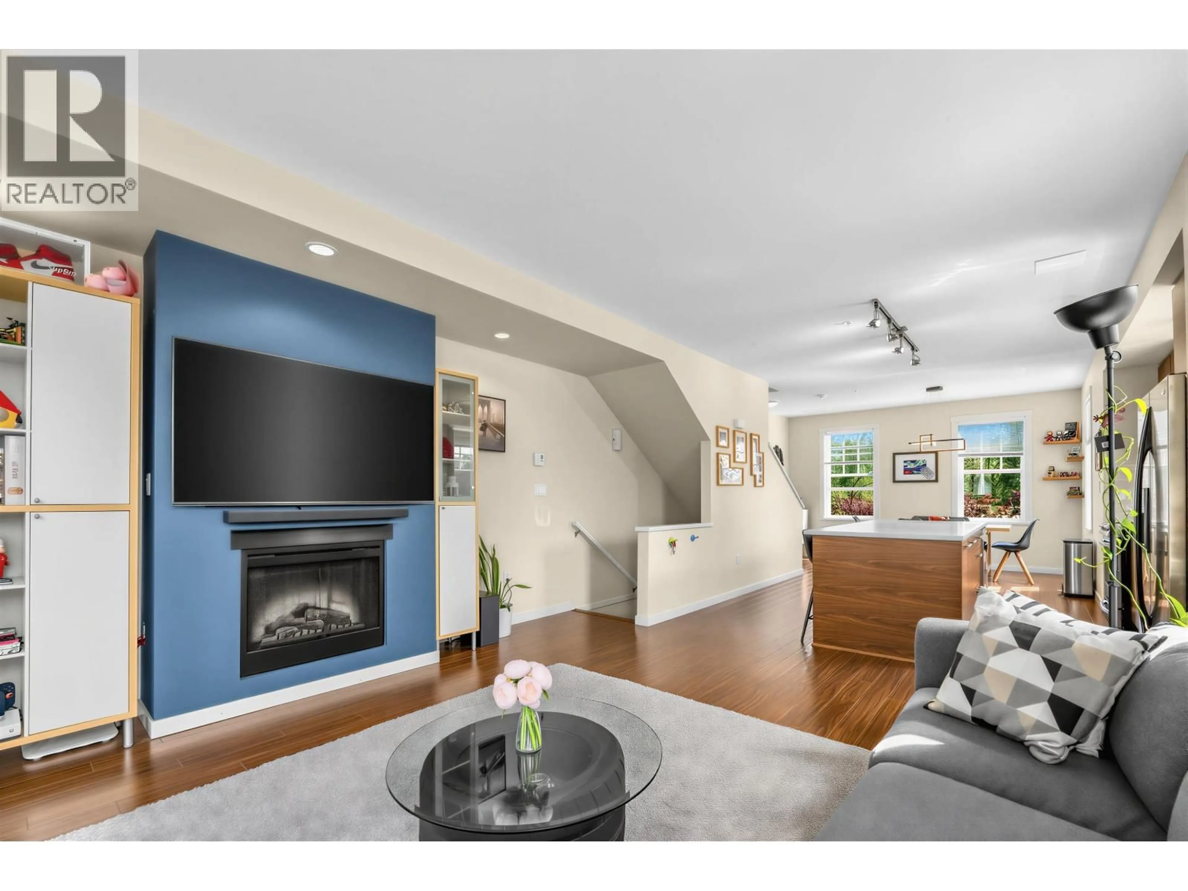 Unknown for 1 - 2495 DAVIES AVENUE, Port Coquitlam British Columbia V3C0B2