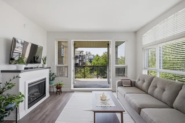 319 - 2970 KING GEORGE BOULEVARD, Surrey 3