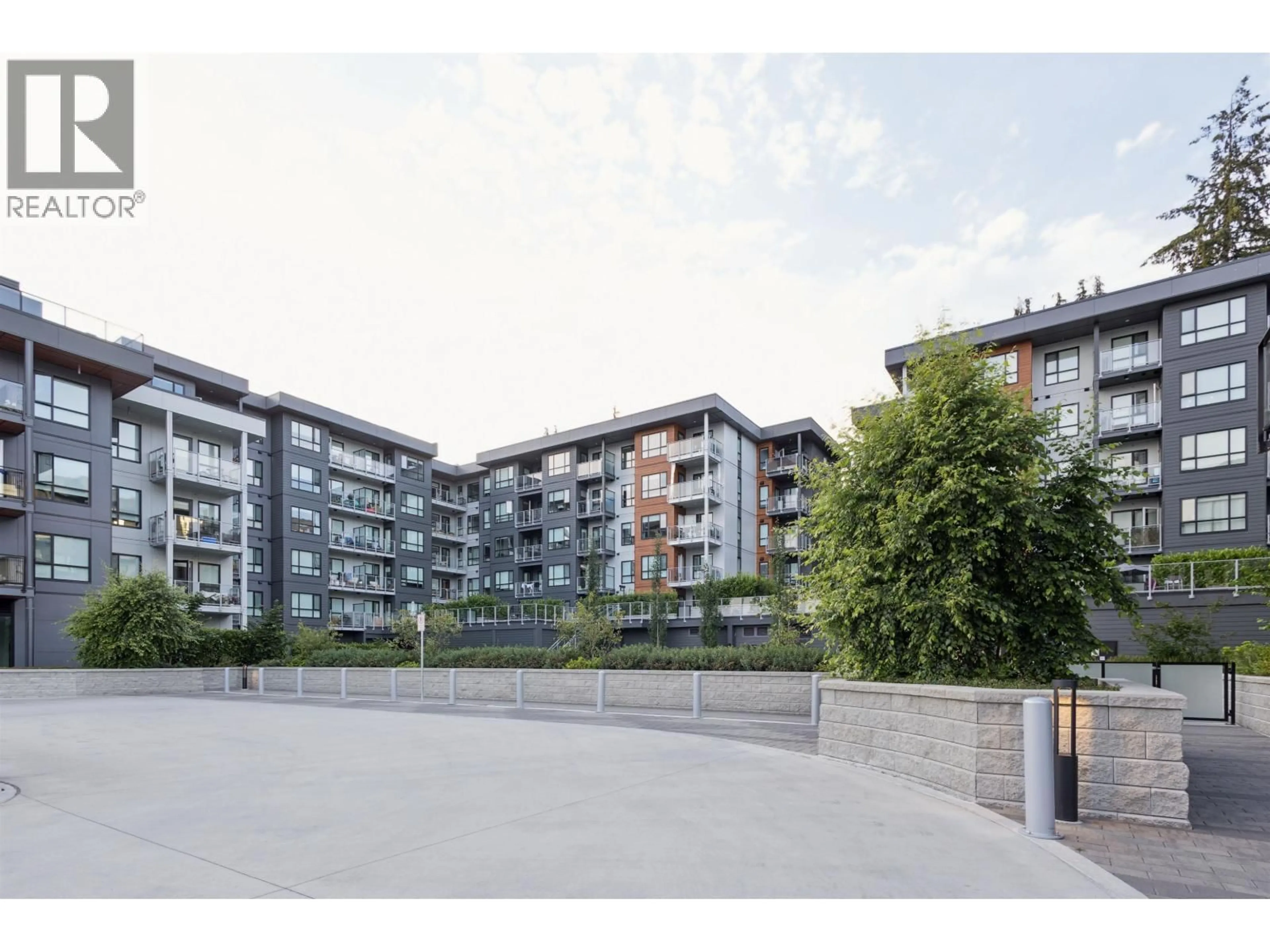 Unknown for 204 - 3596 MALSUM DRIVE, North Vancouver British Columbia V7G0B5