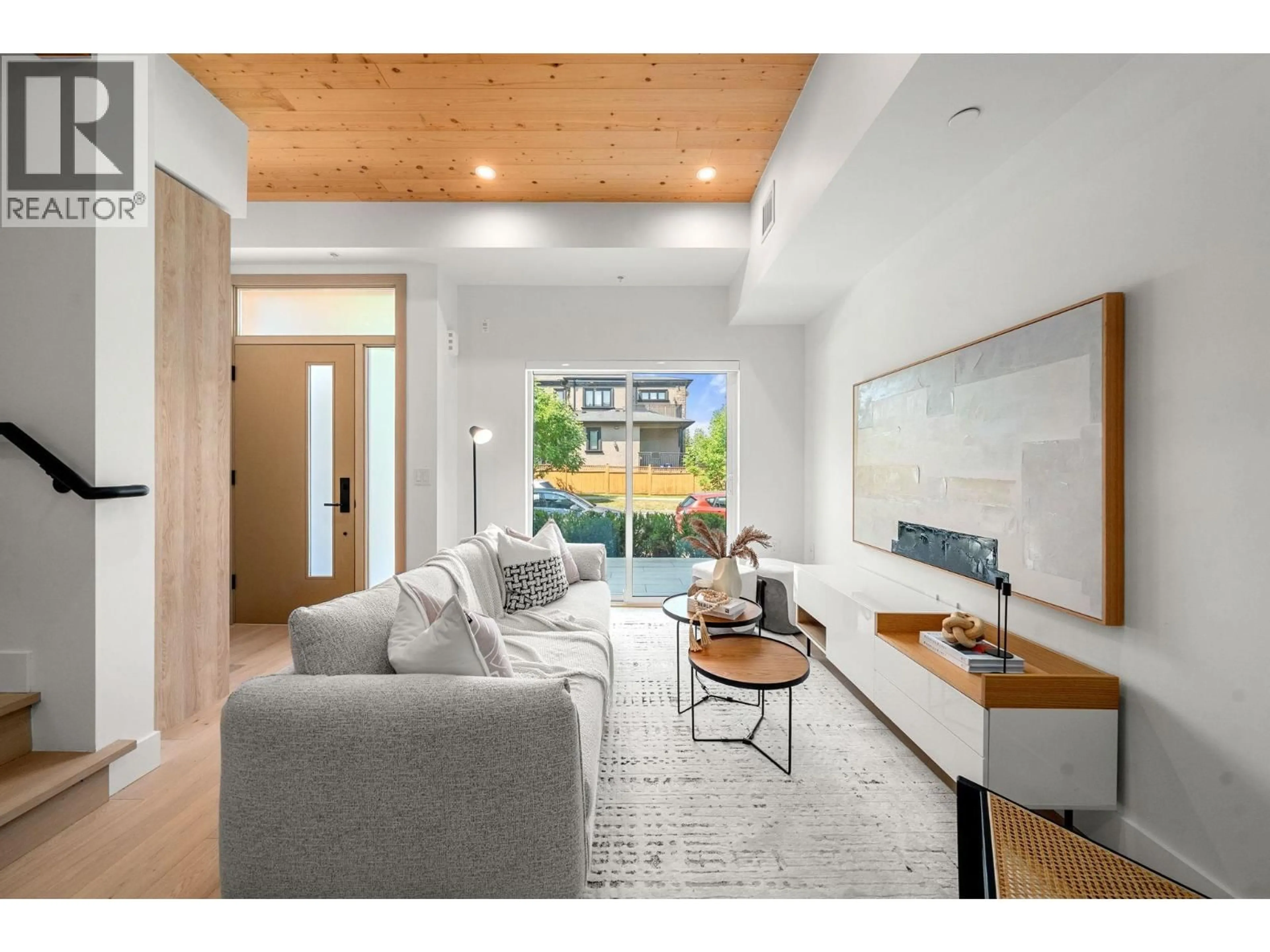 Living room with furniture, unknown for 4170 COLUMBIA STREET, Vancouver British Columbia V5Y2J6