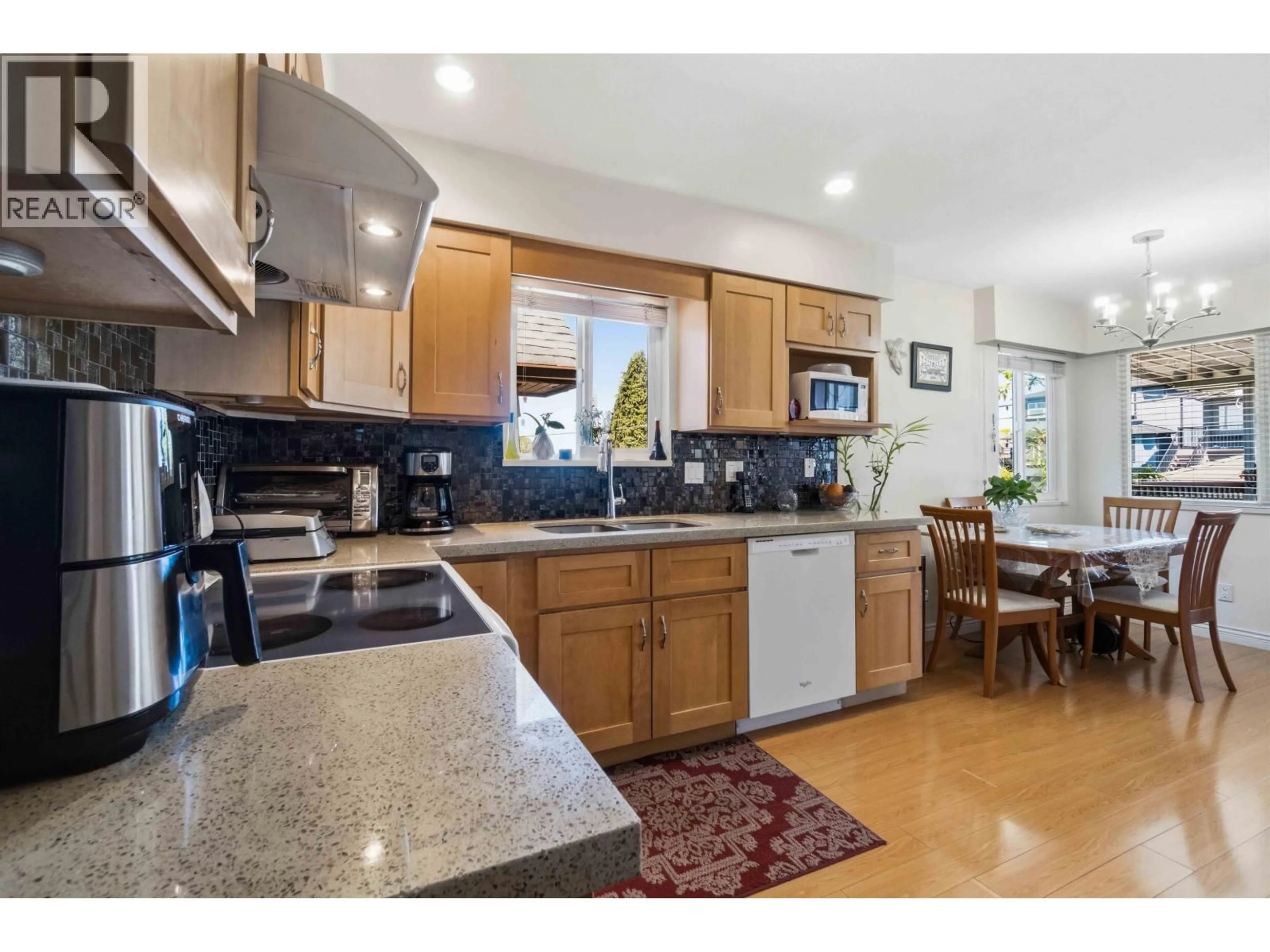 Open concept kitchen, unknown for 549 56TH AVENUE, Vancouver British Columbia V5X1R6