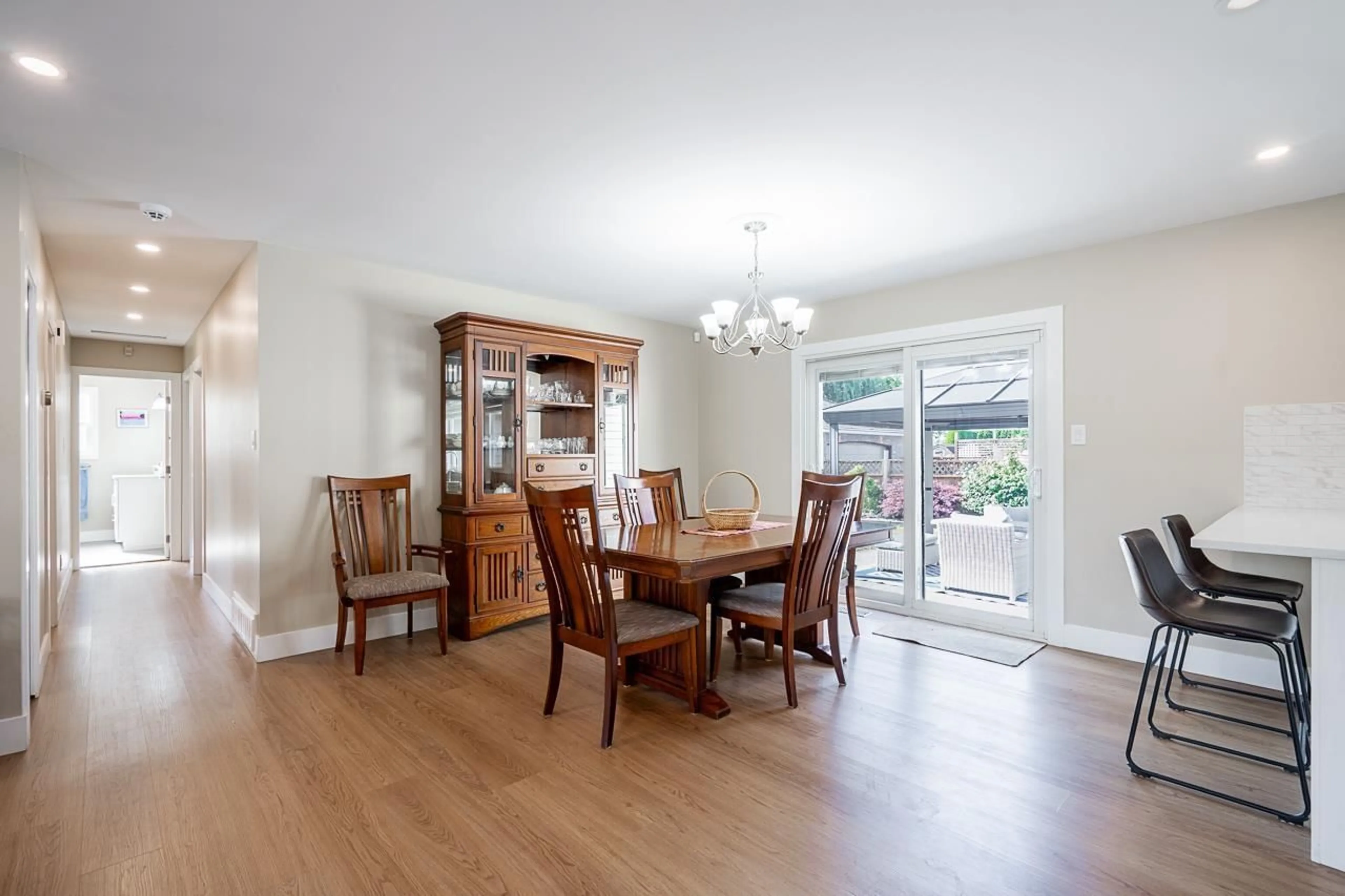 Dining room, wood/laminate floor for 21711 52 AVENUE, Langley British Columbia V2Y1L7